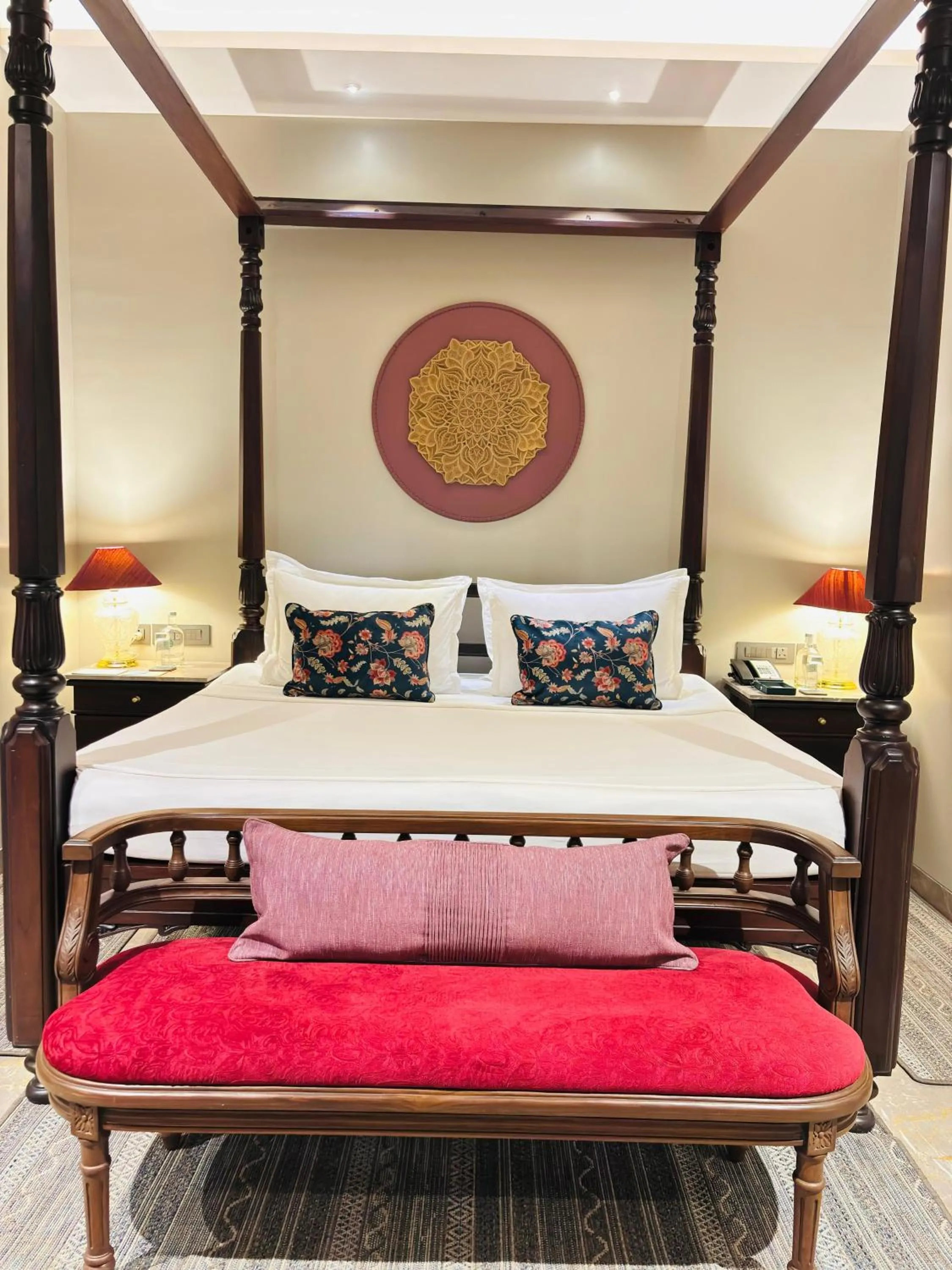 Bed in Fountain, Mahabaleshwar - IHCL SeleQtions