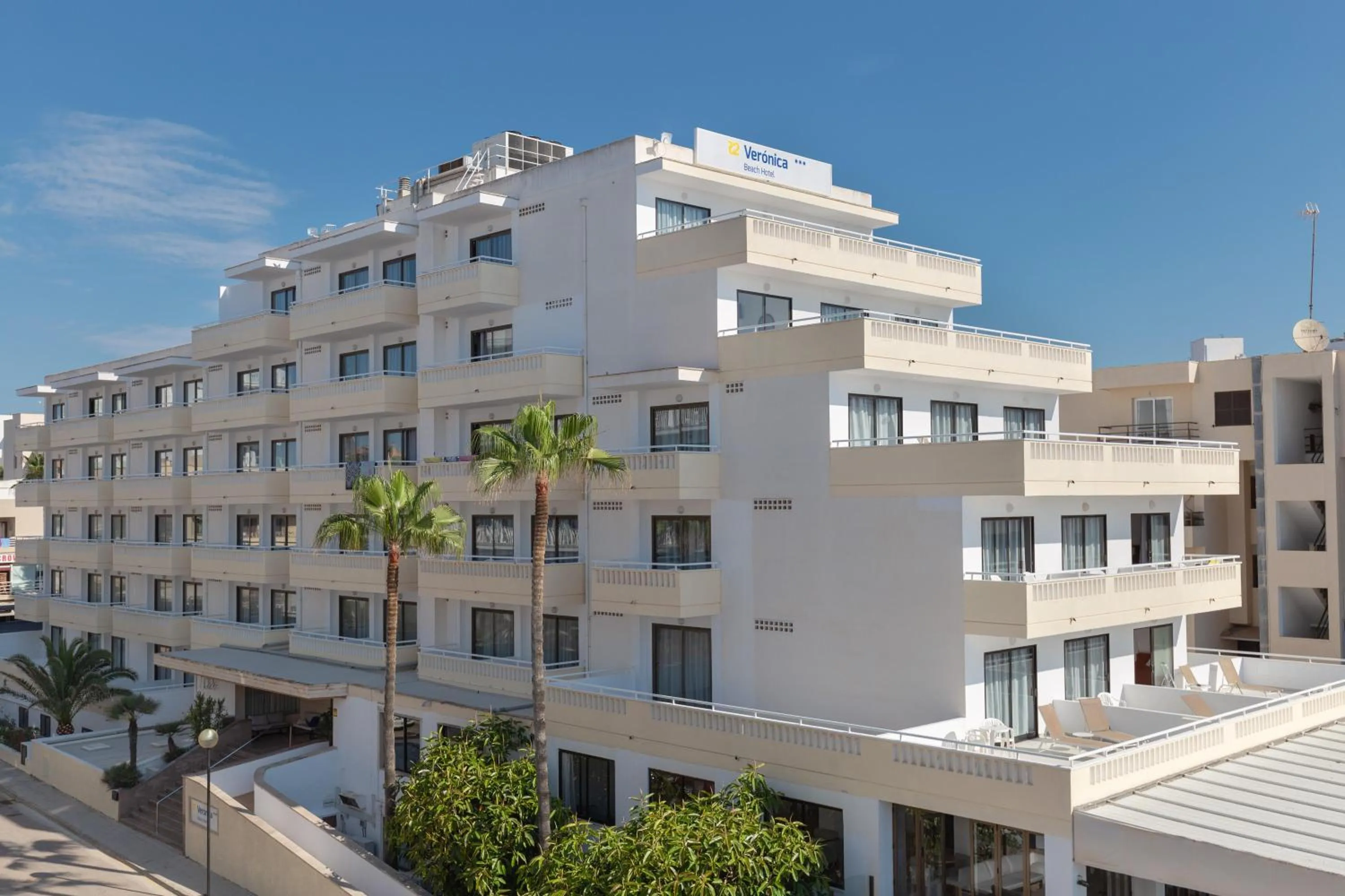 Property building in R2 Veronica