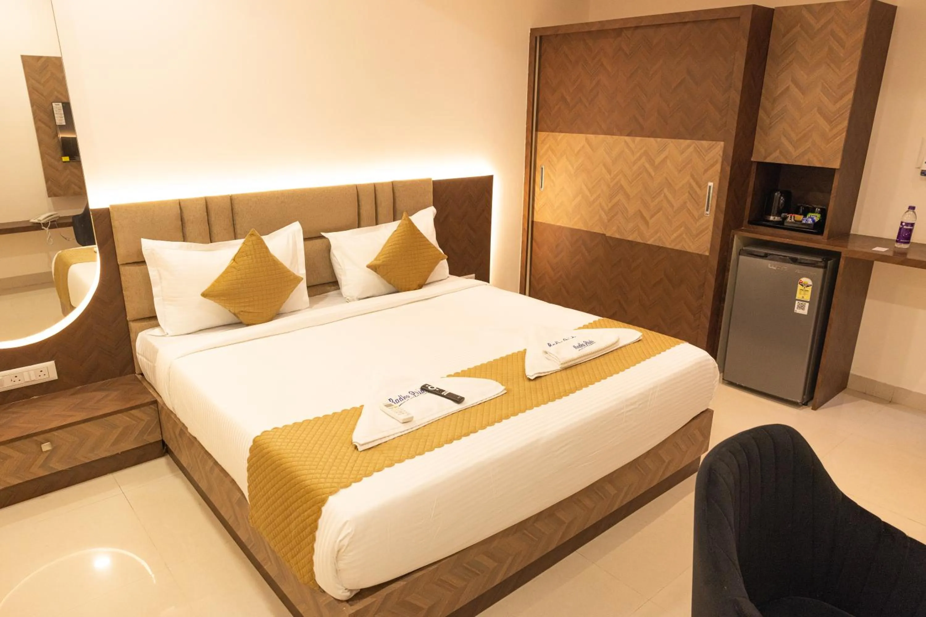 Bed in Hotel Radhe Pride Hitech City