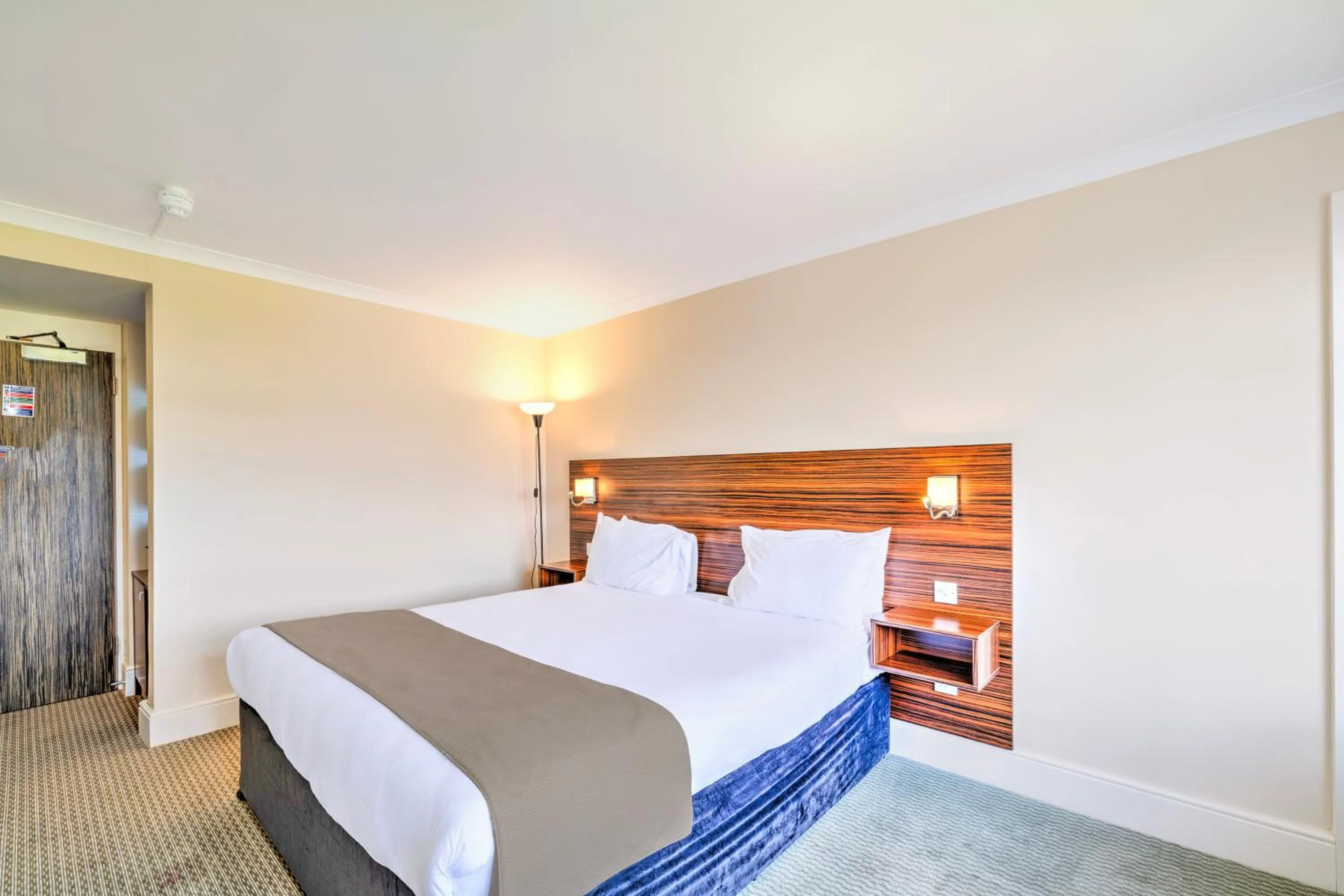 Bedroom, Bed in Palms Hotel & Retreat By Palette London Romford