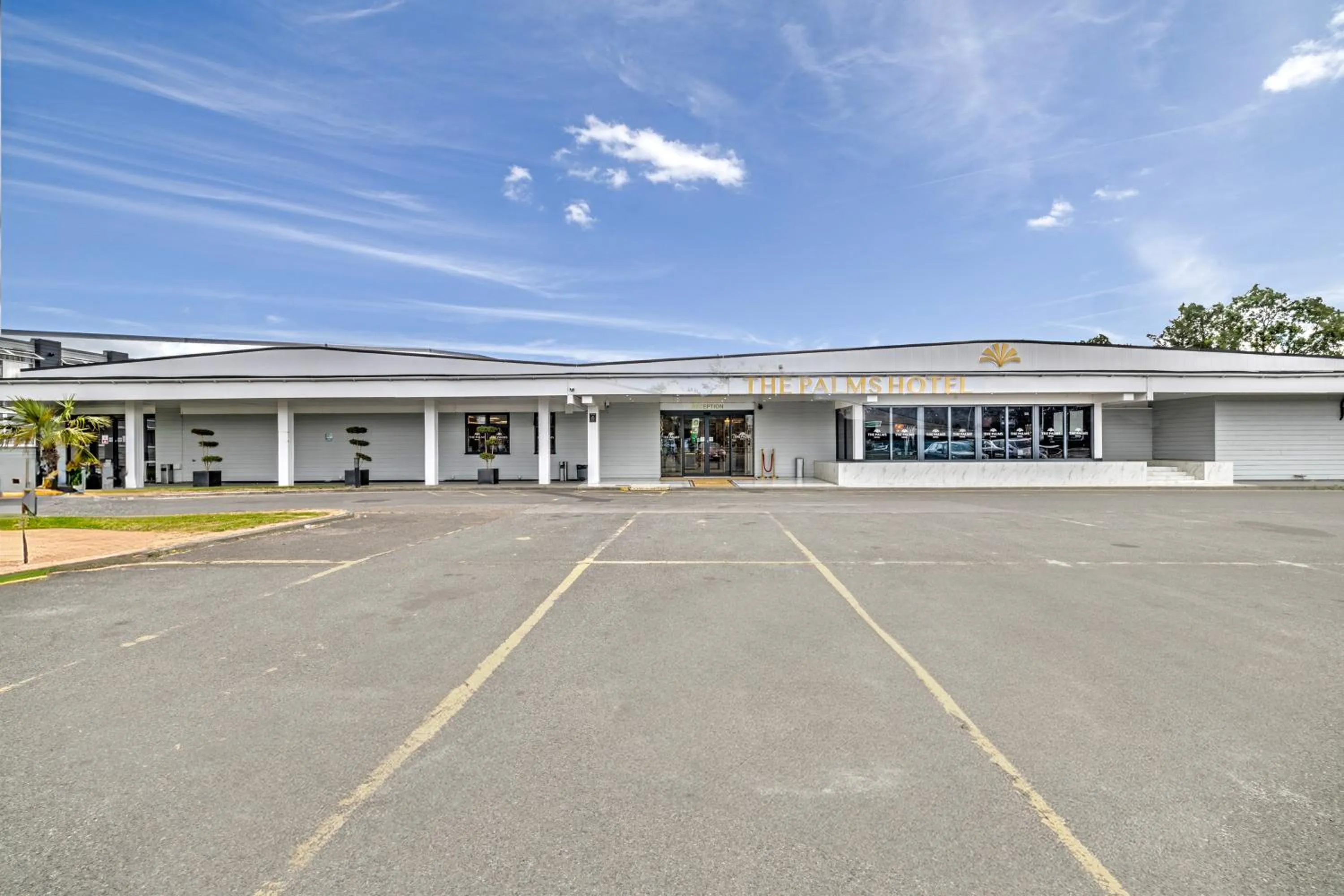 Property building in Palms Hotel & Retreat By Palette London Romford