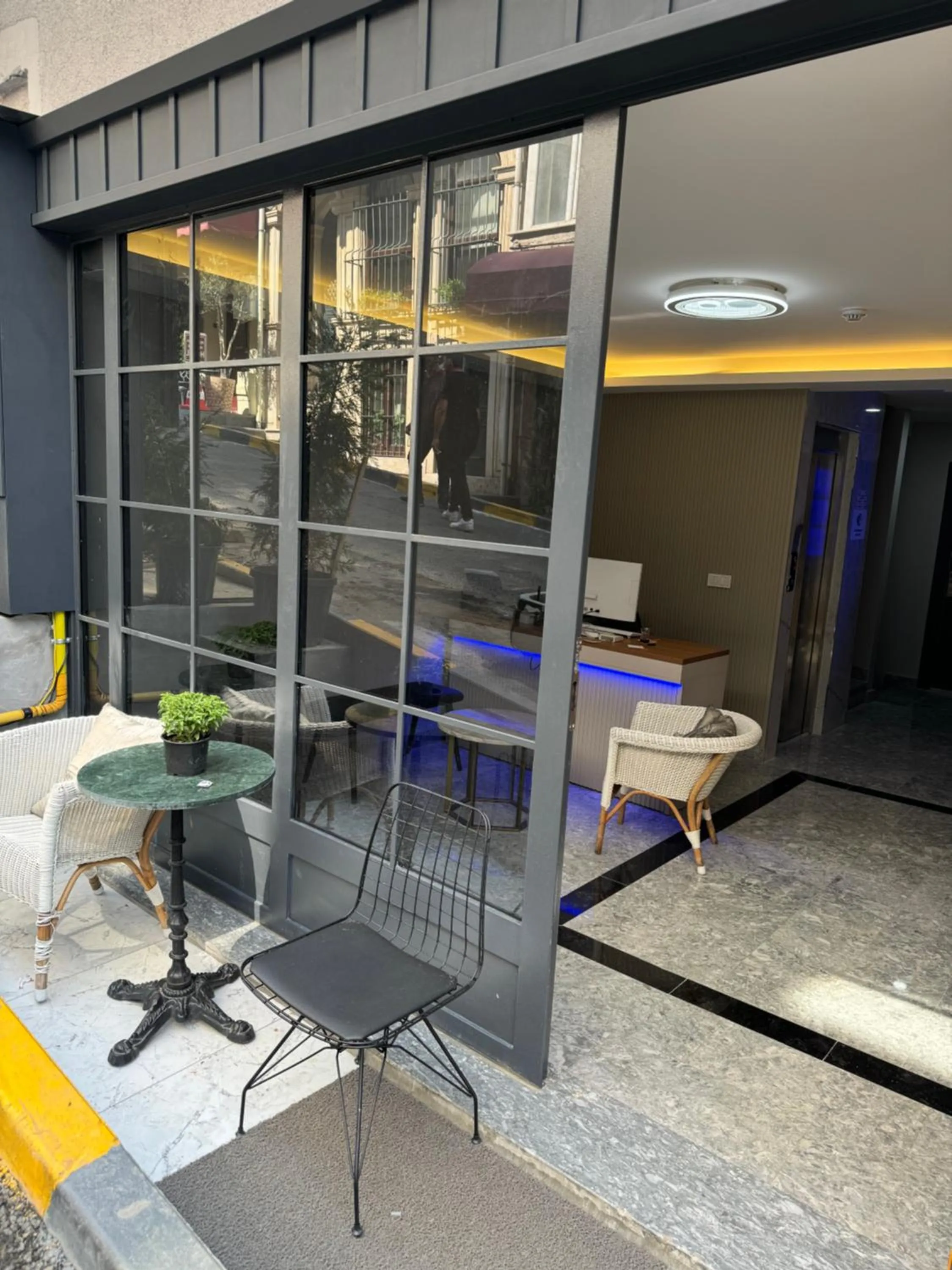 Lobby or reception in Robin Hotel