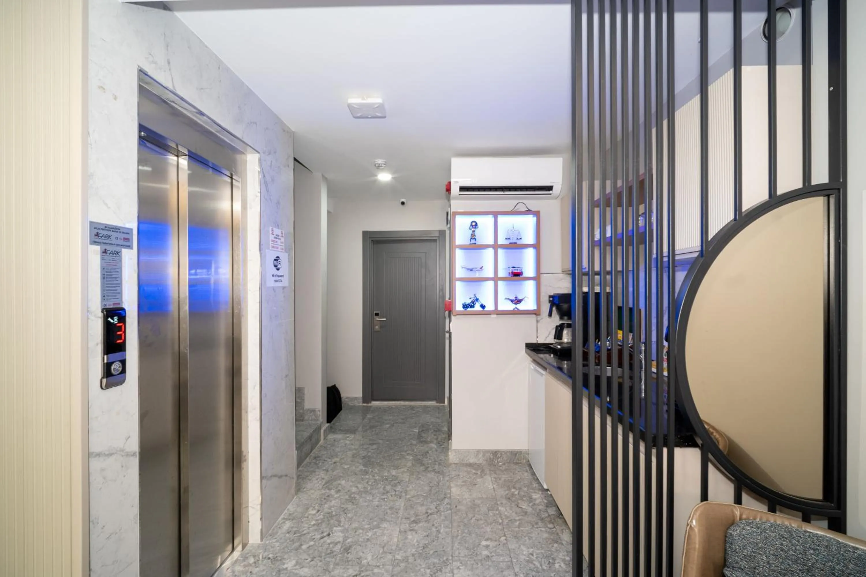 Lobby or reception in Robin Hotel