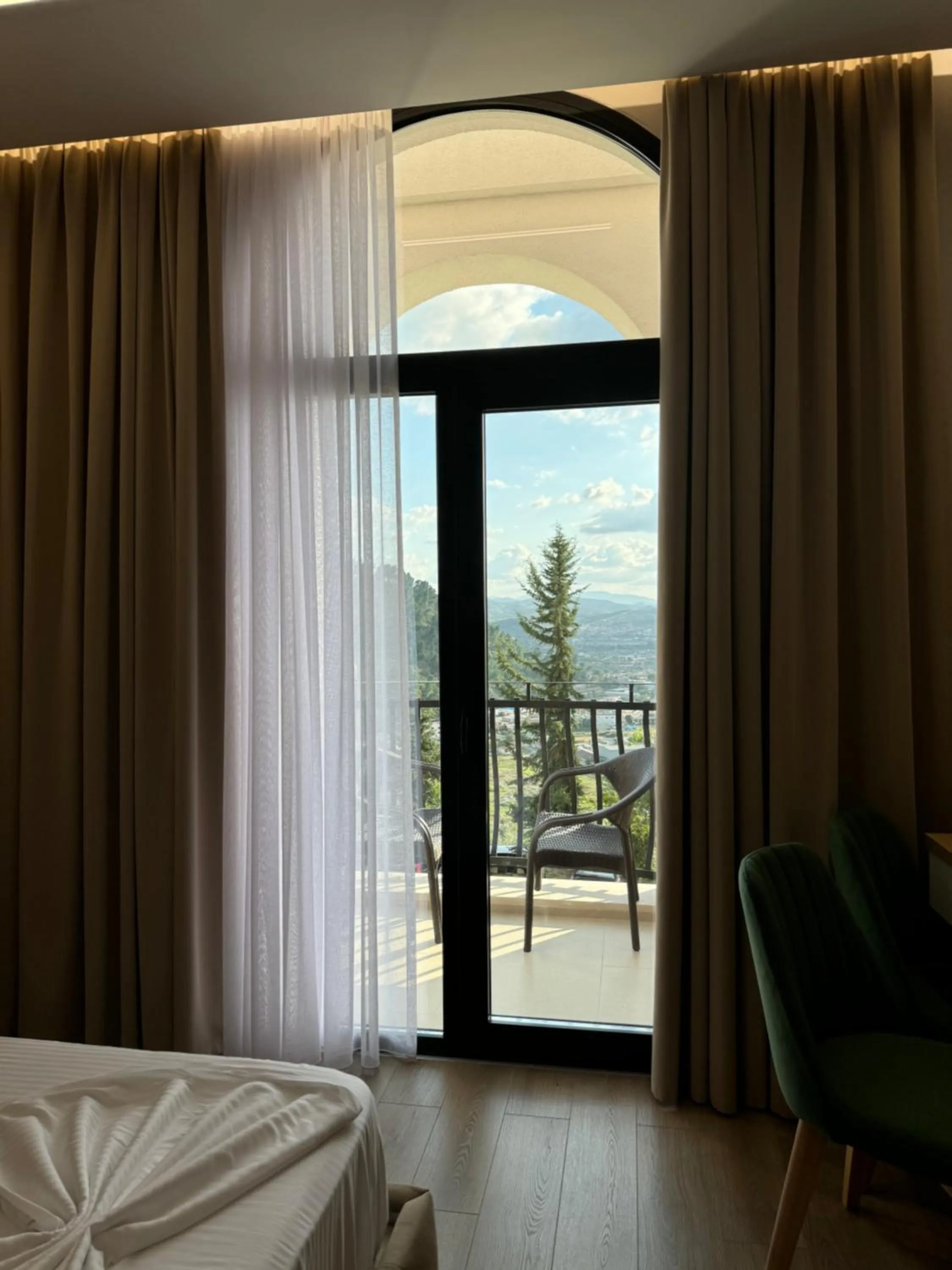 Balcony/Terrace, Bed in Hotel Panorama & Spa Elbasan