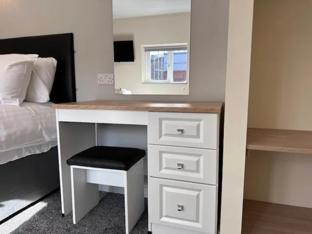 Bed in The Wyken Inn