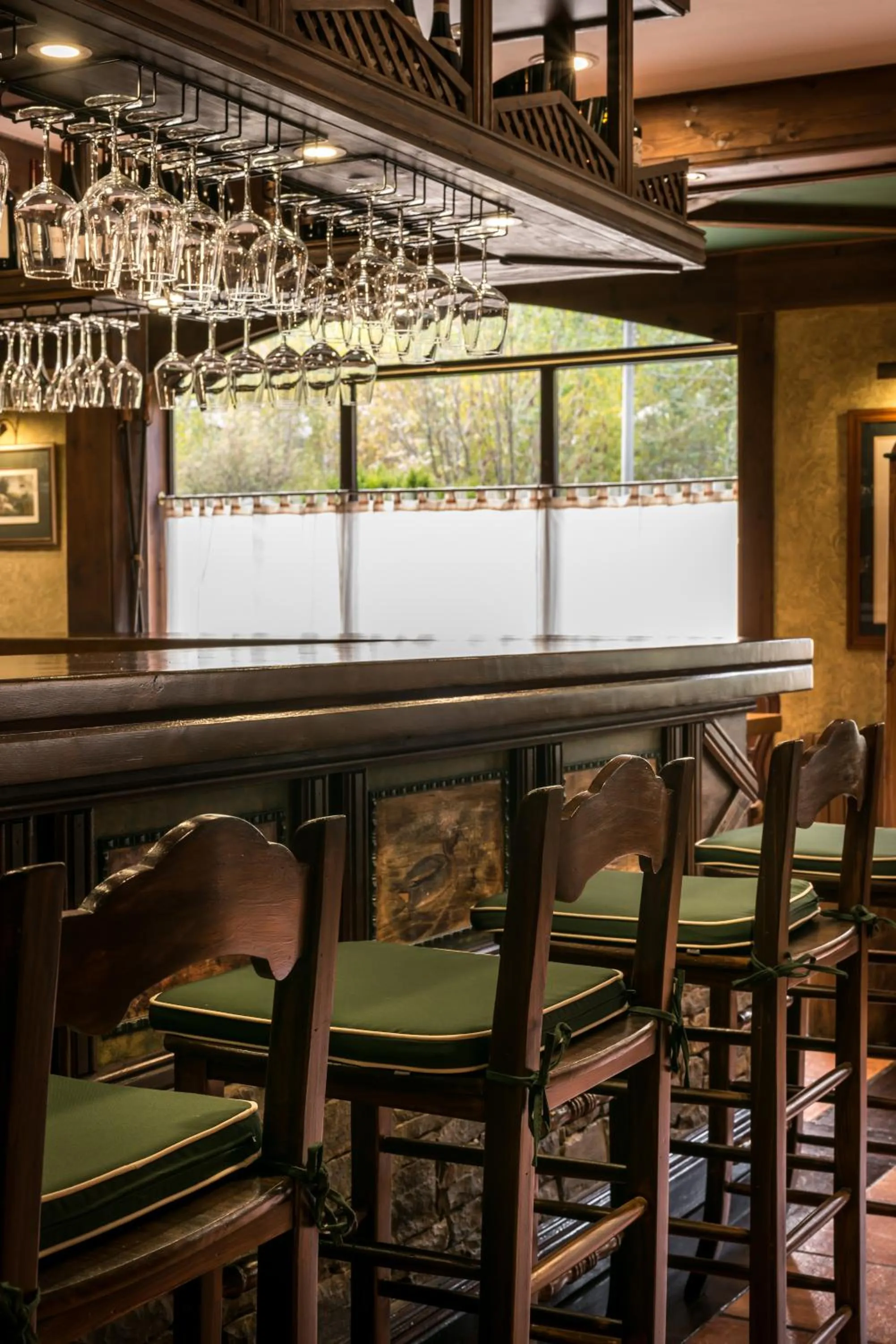 Lounge or bar in El Refugio de Aran Vielha Aparthotel