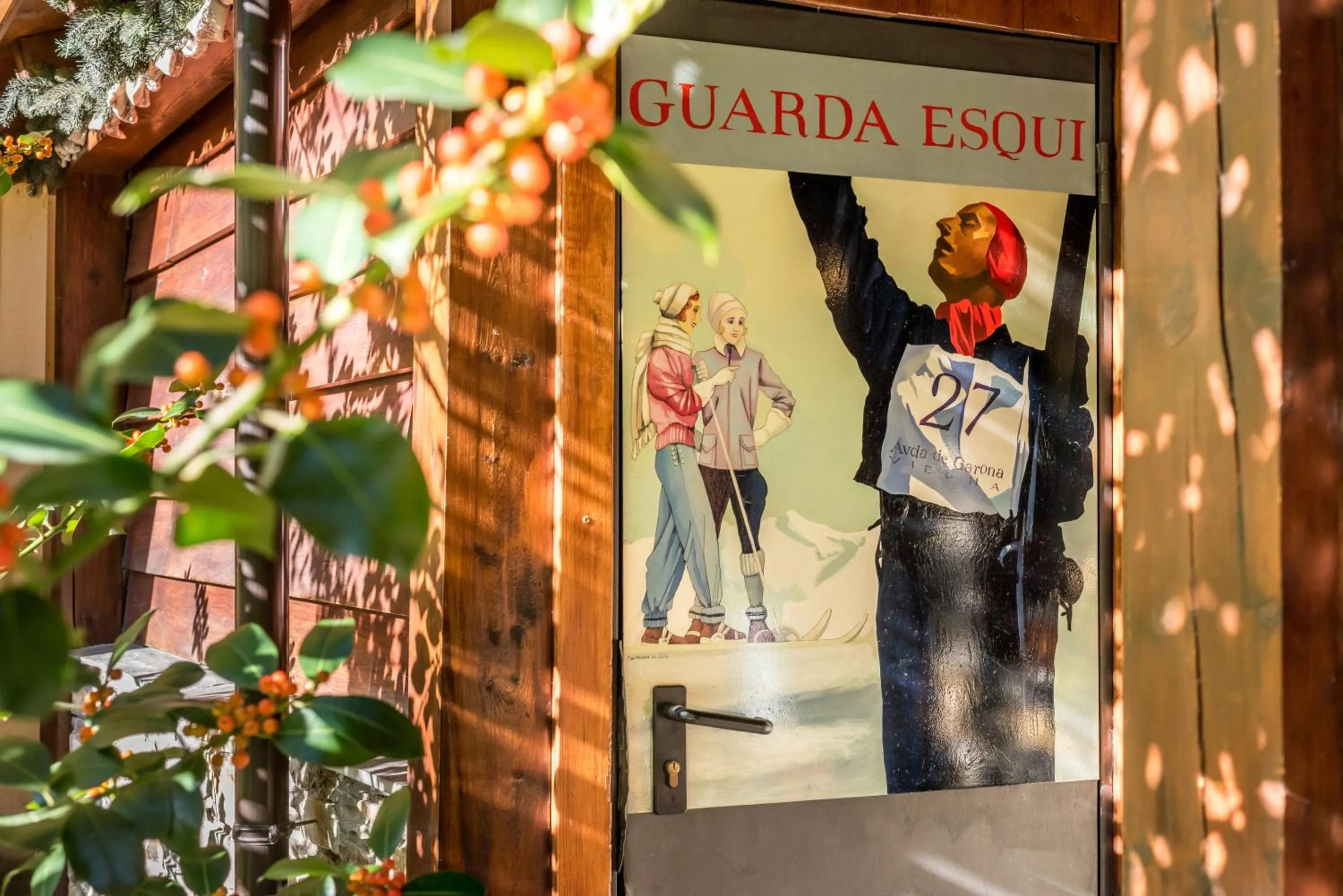 Facade/entrance in El Refugio de Aran Vielha Aparthotel