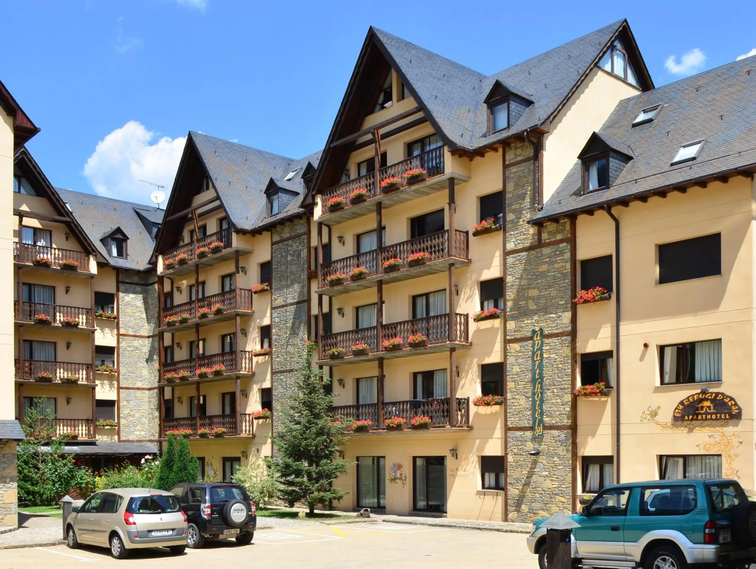 Off site in El Refugio de Aran Vielha Aparthotel