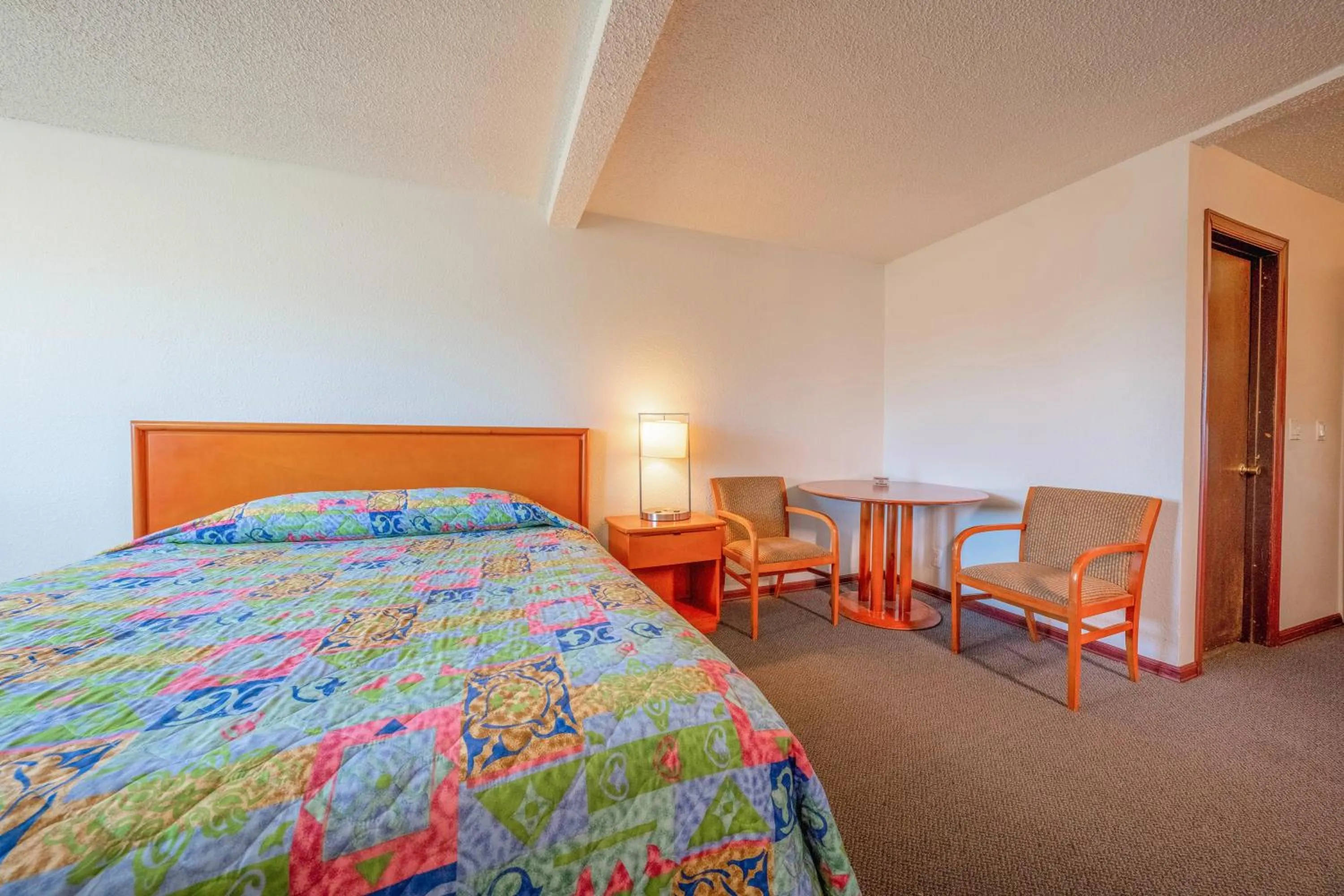 Bedroom, Bed in Unicorn Inn by OYO Portland