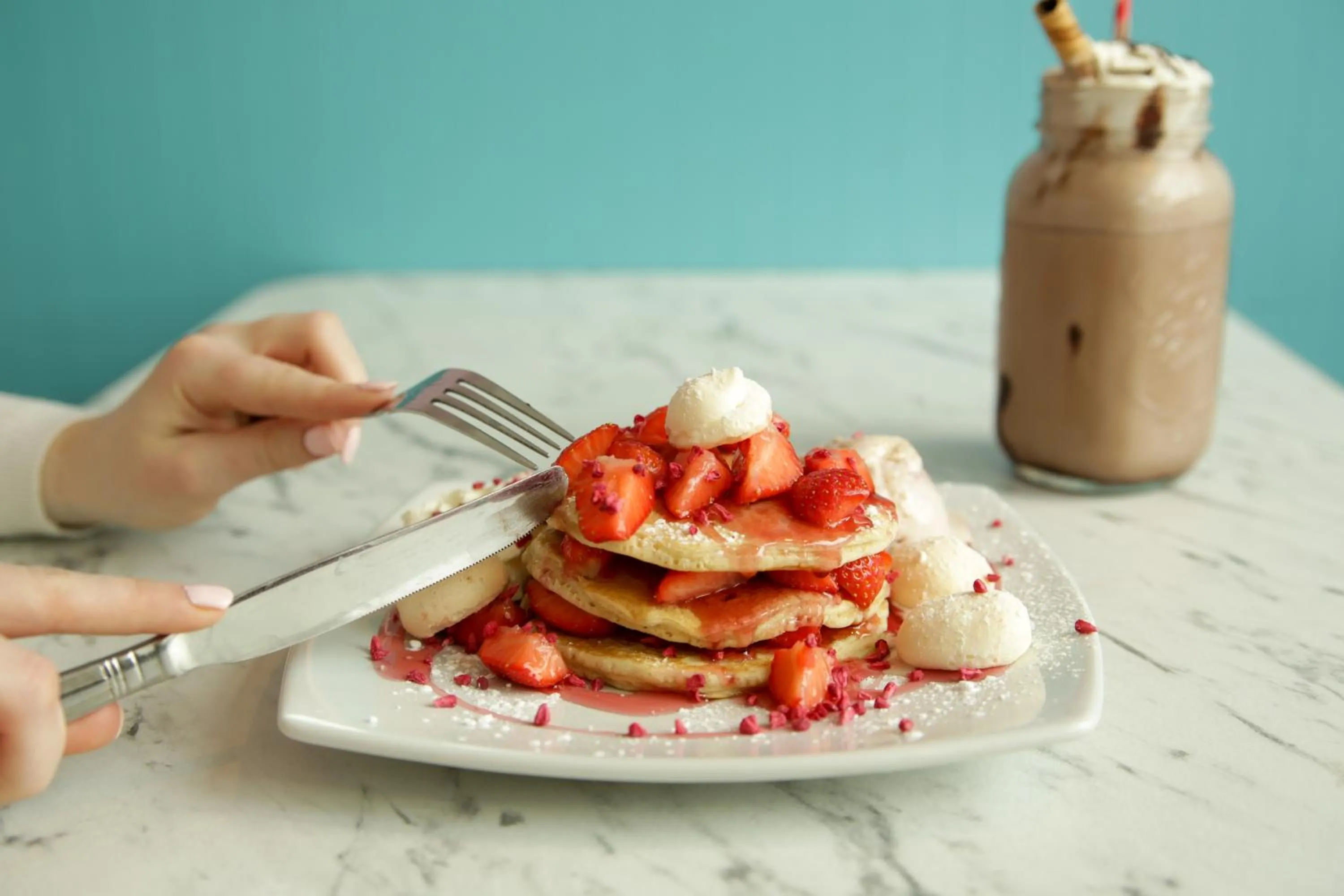 Food and drinks in Old Thorns Hotel & Resort