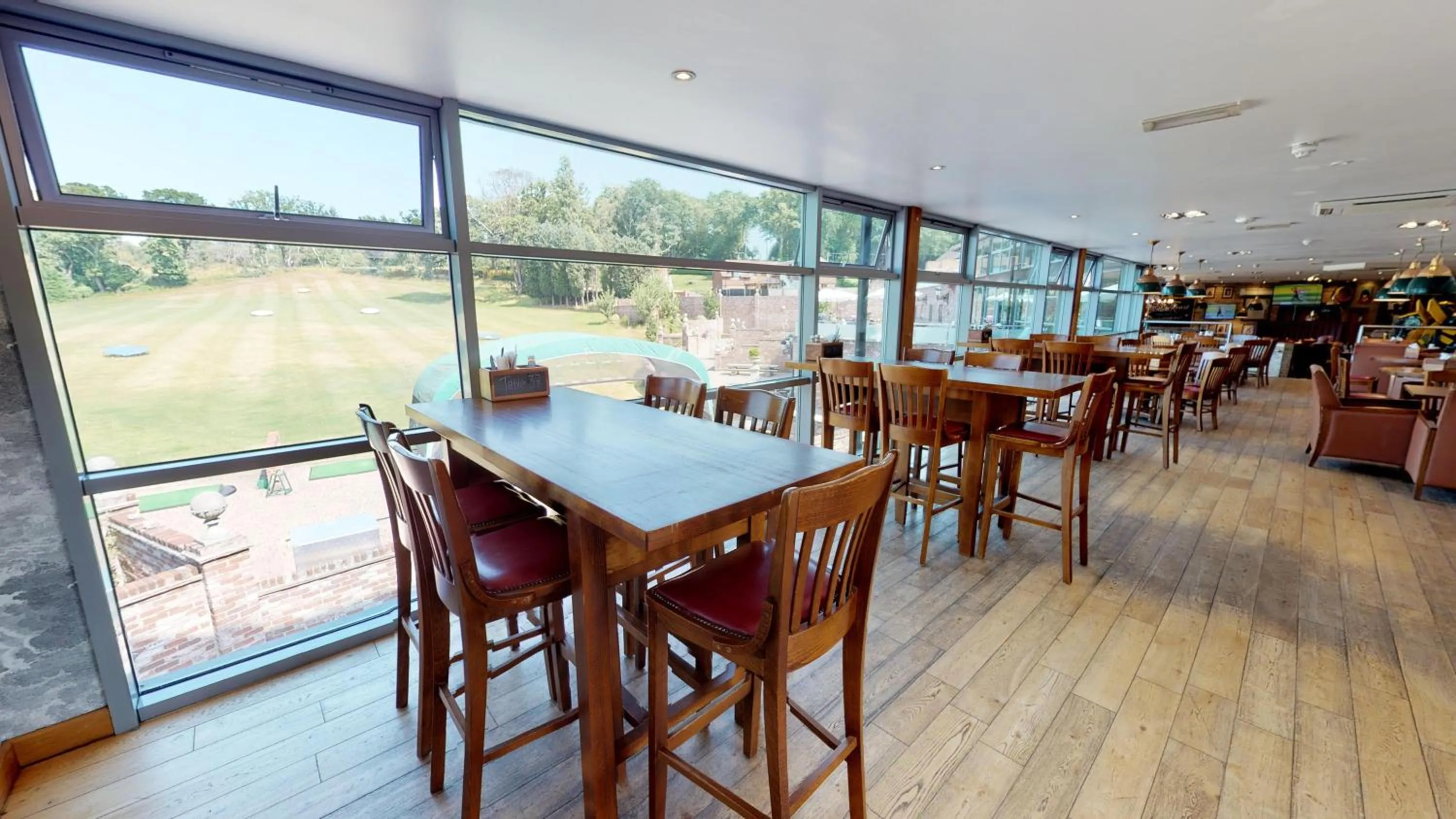 Restaurant/places to eat in Old Thorns Hotel & Resort