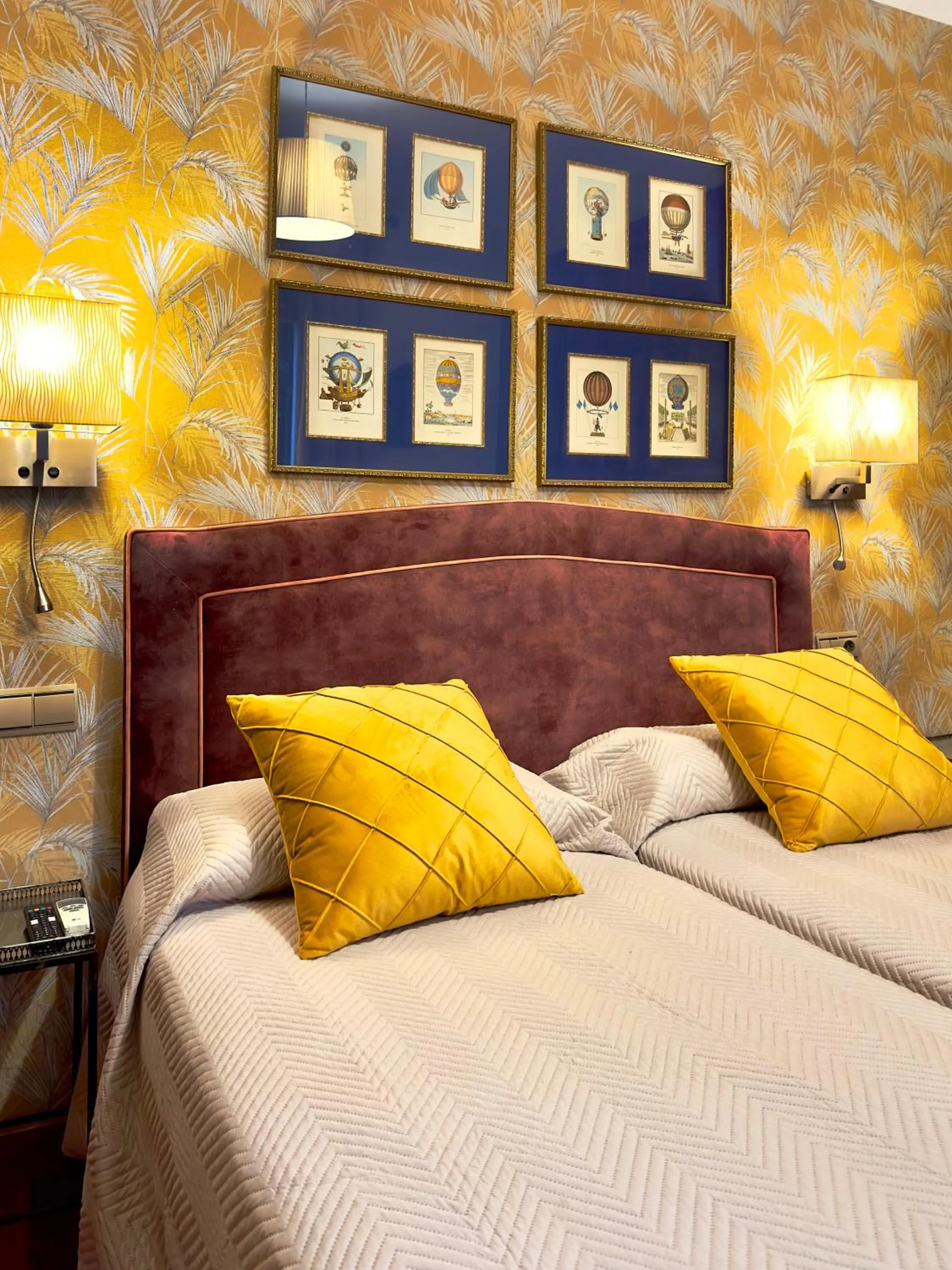 Bed in Almunia de San Miguel