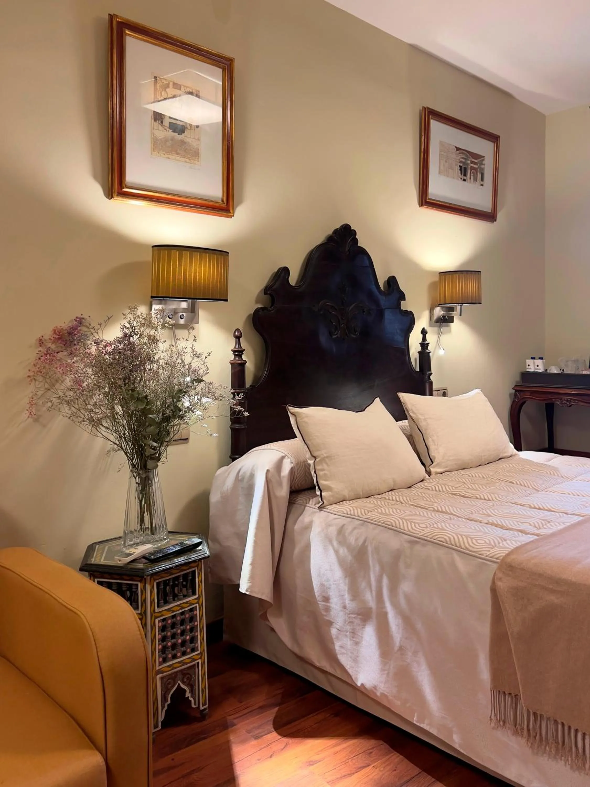 Bed in Almunia de San Miguel