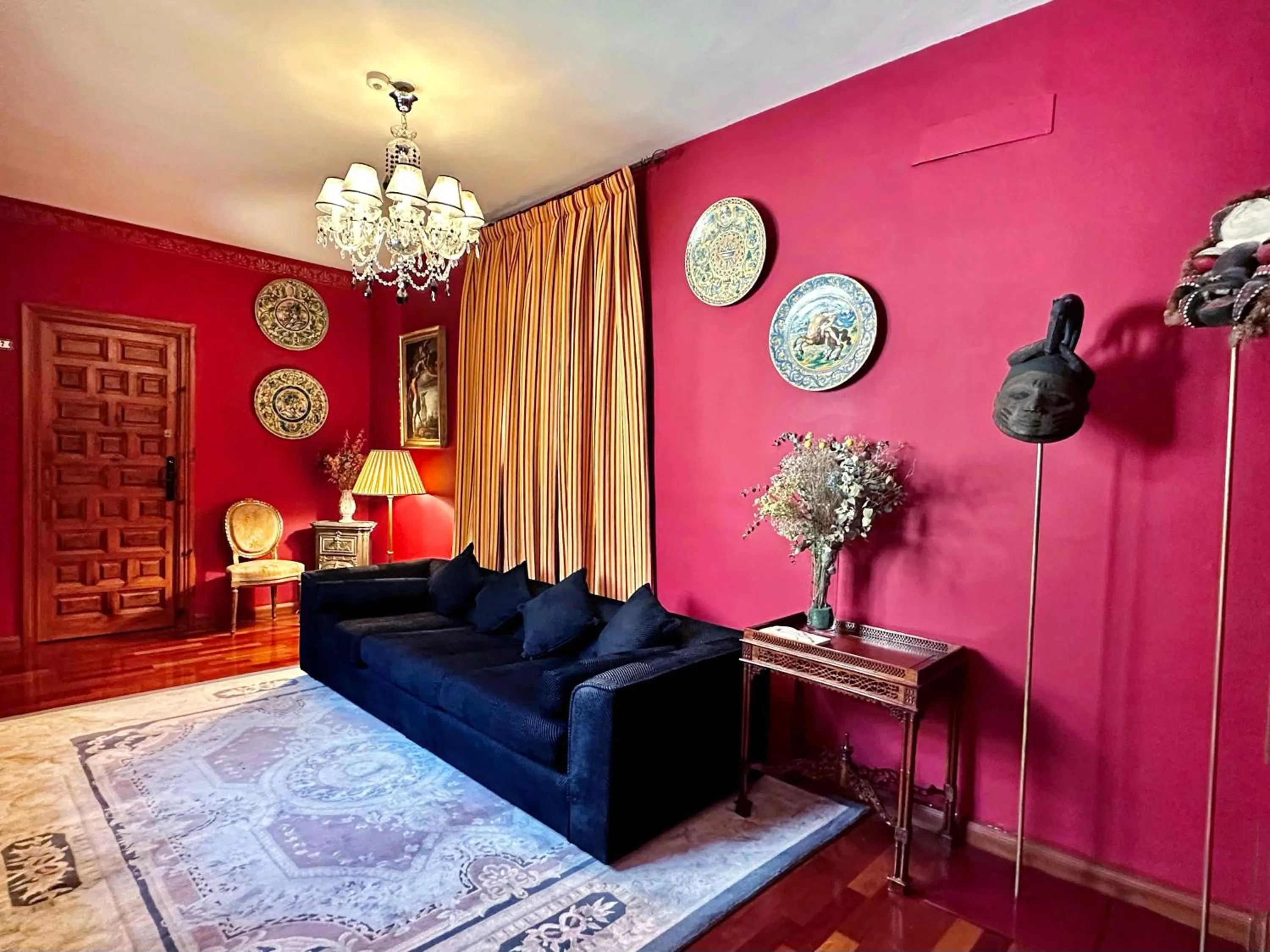 Living room, Bed in Almunia de San Miguel