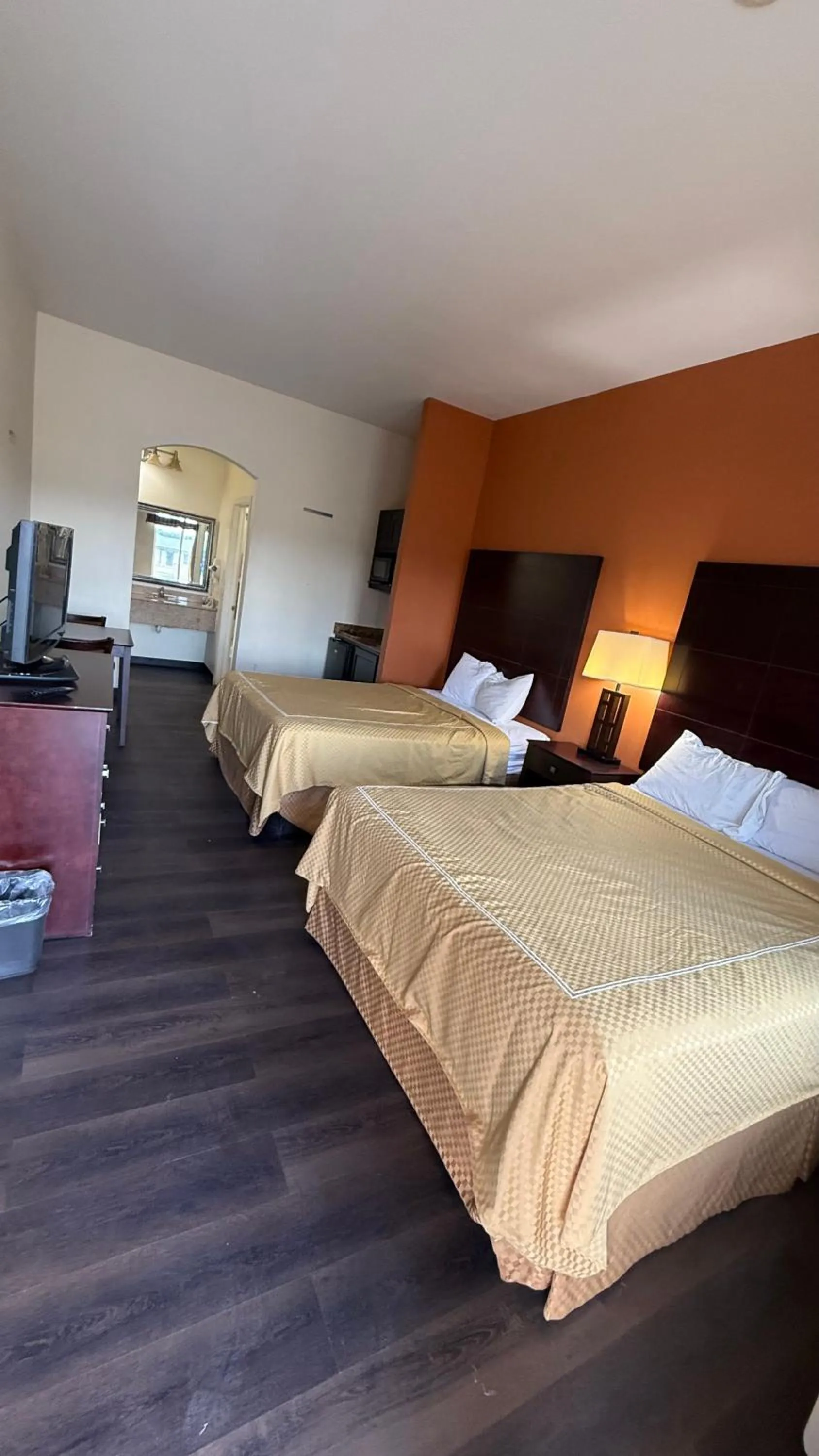 Bed in Executive Inn and Suites