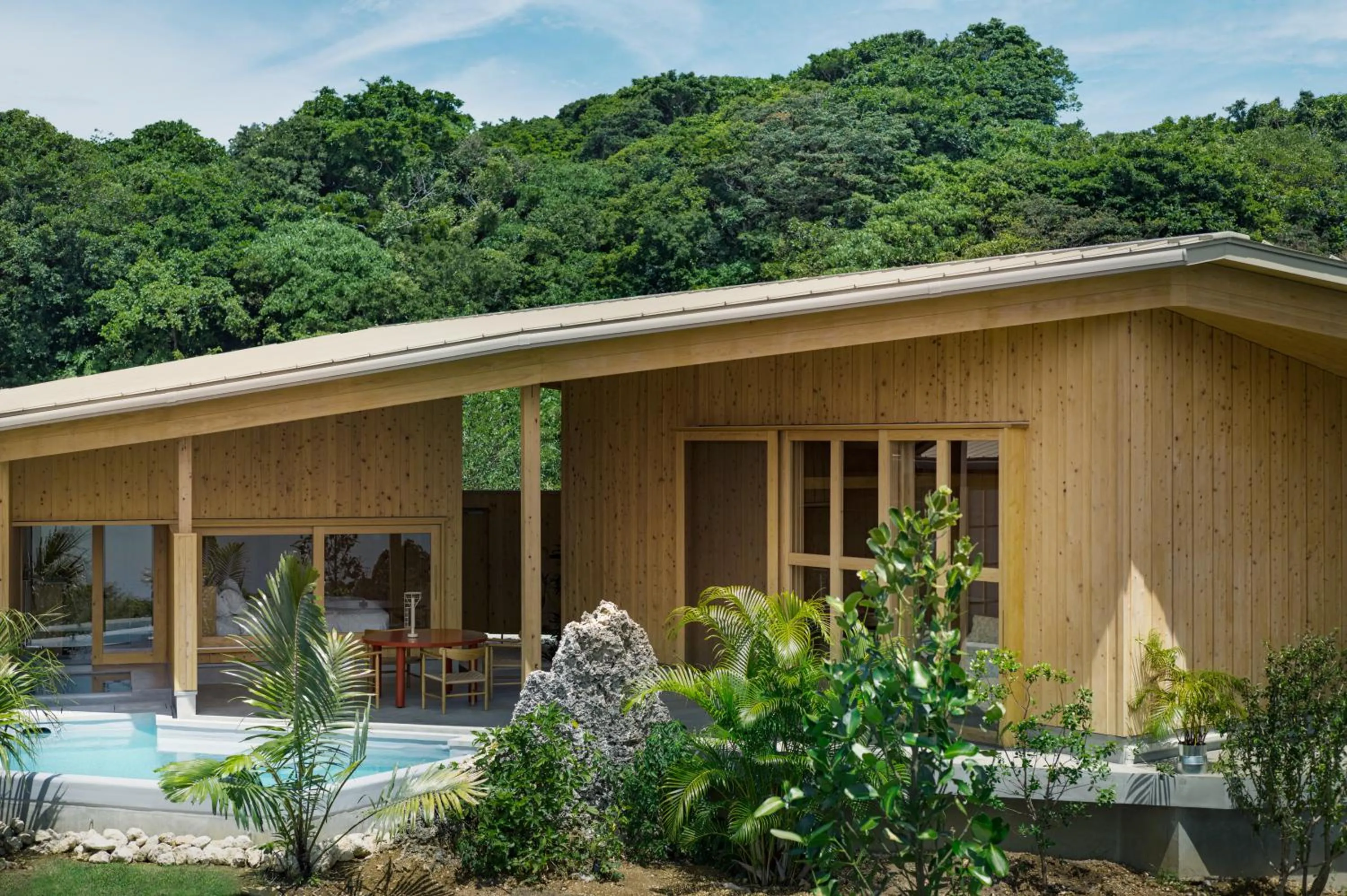 Property building in YAWN YARD Kouri Island