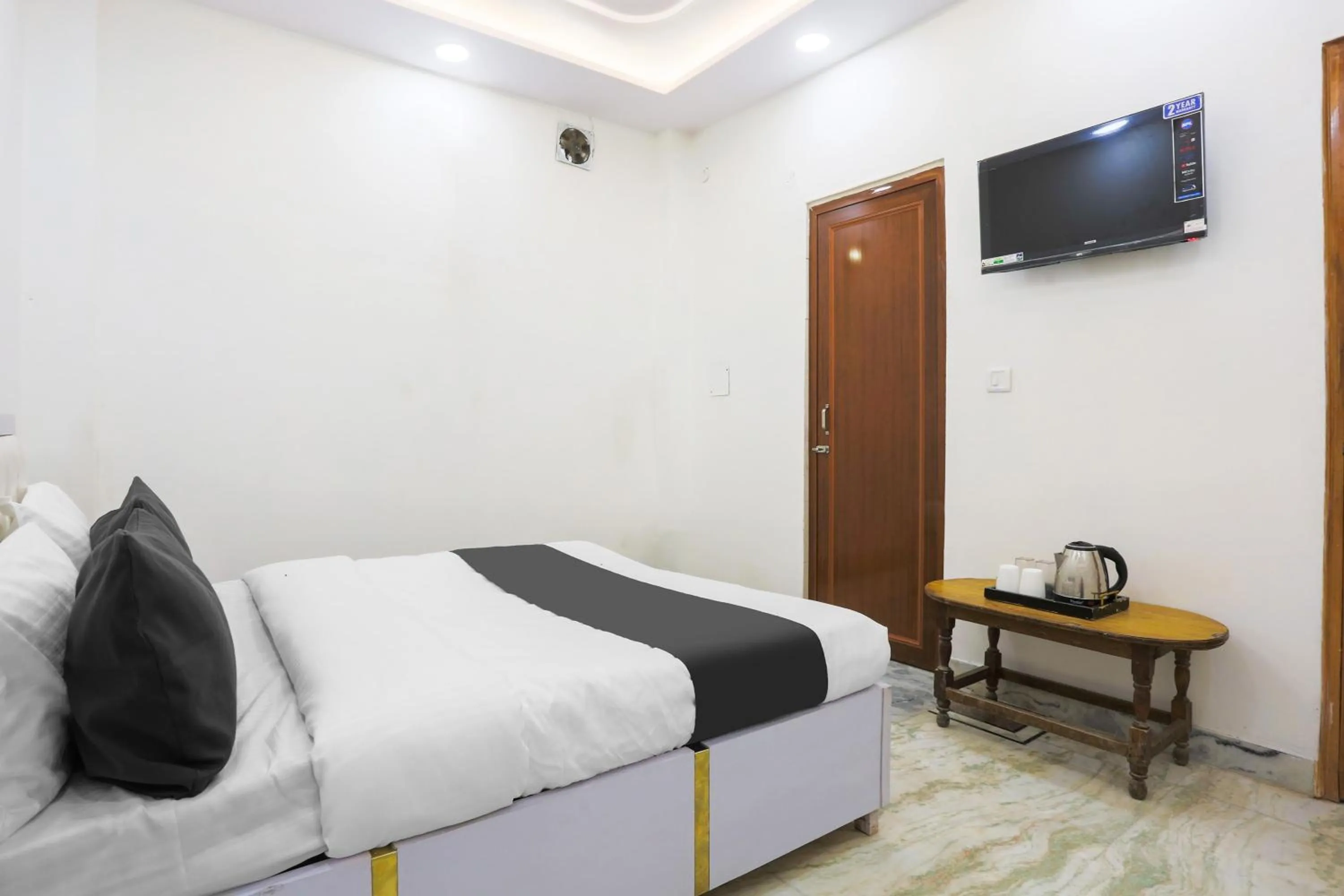 Bedroom in Hotel O Golden Key Rohini
