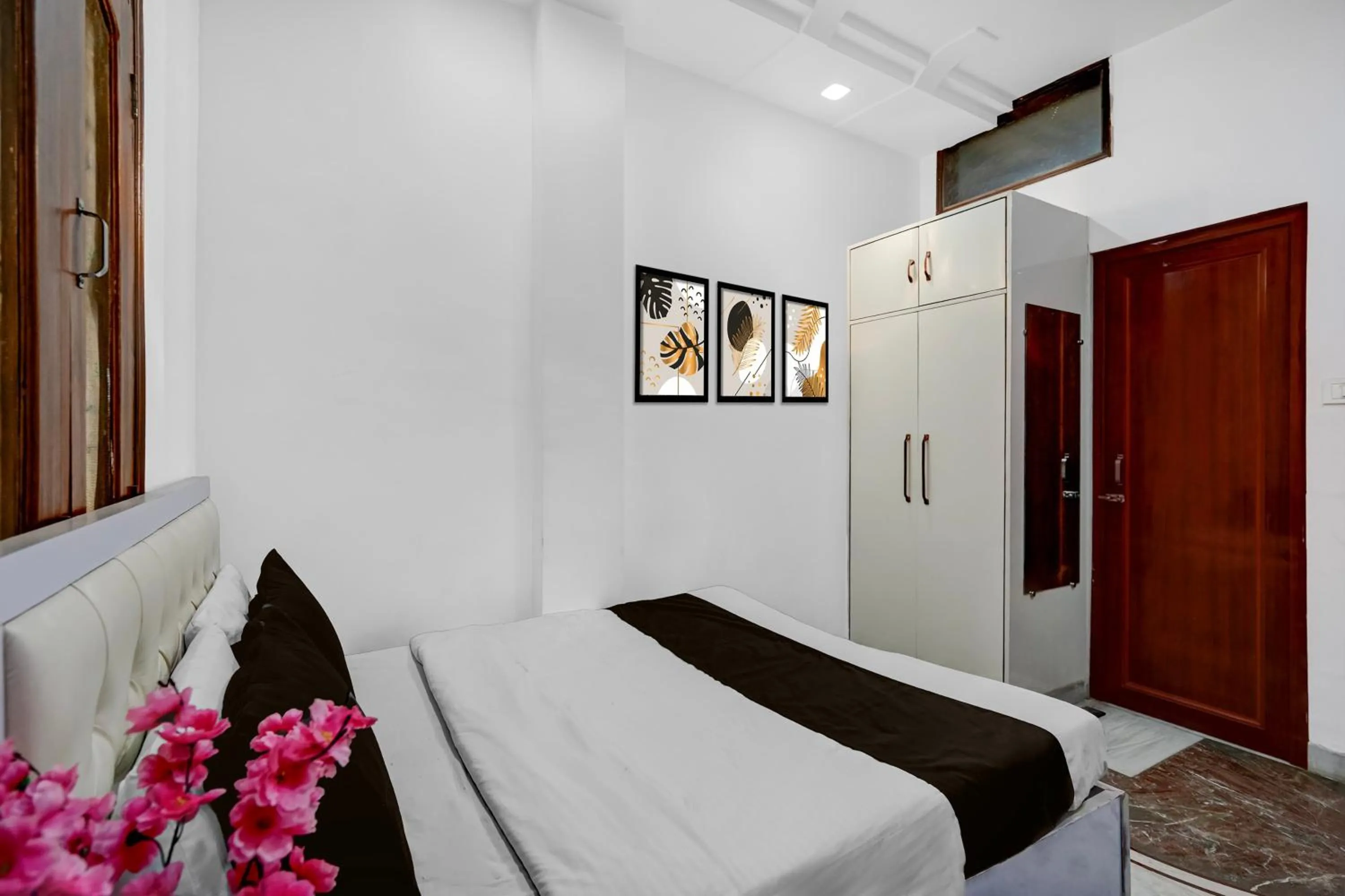 Bedroom, Bed in Hotel O Iskcon Temple Rohini Formerly Golden Key