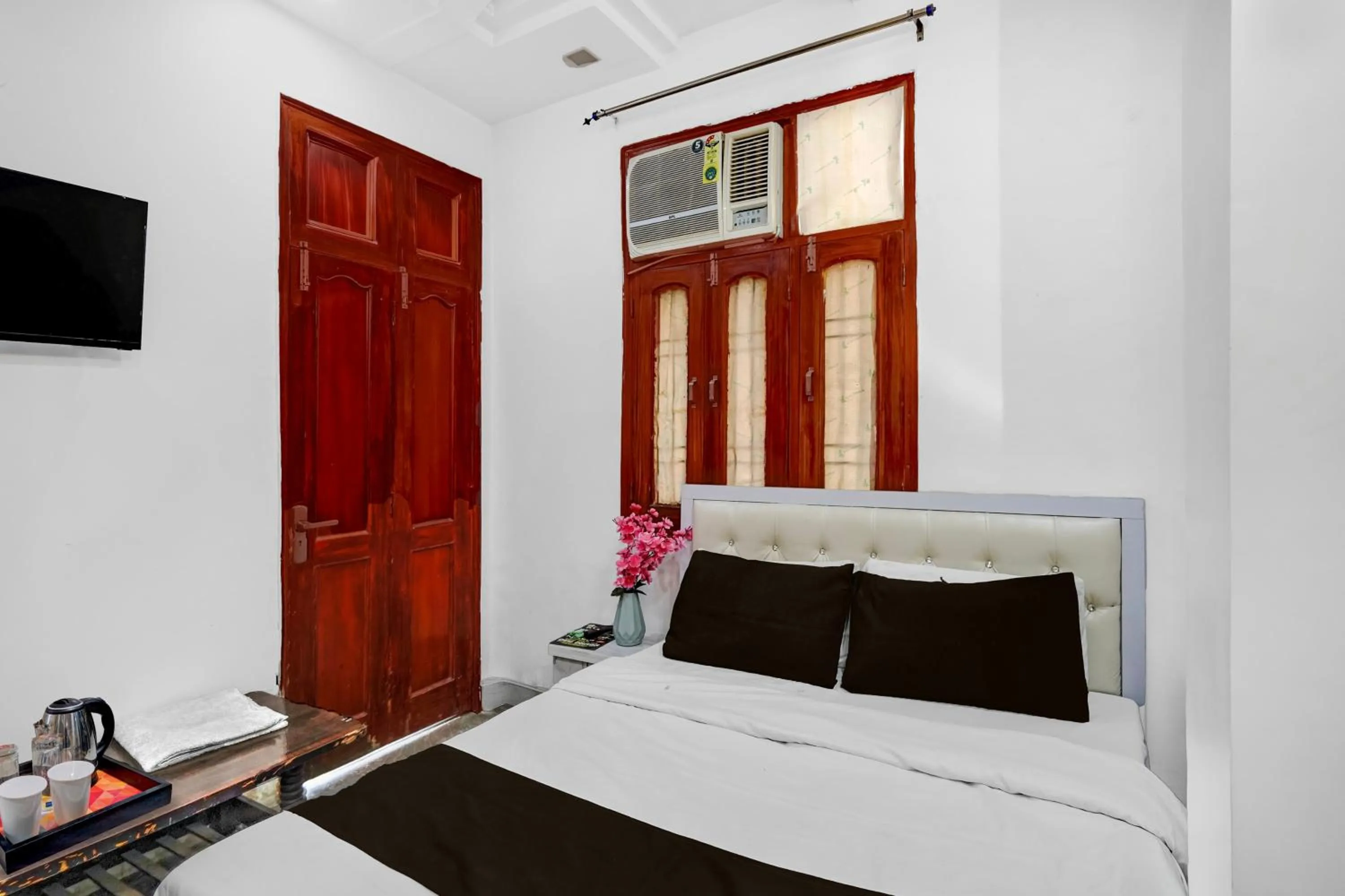 Bedroom, Bed in Hotel O Iskcon Temple Rohini Formerly Golden Key