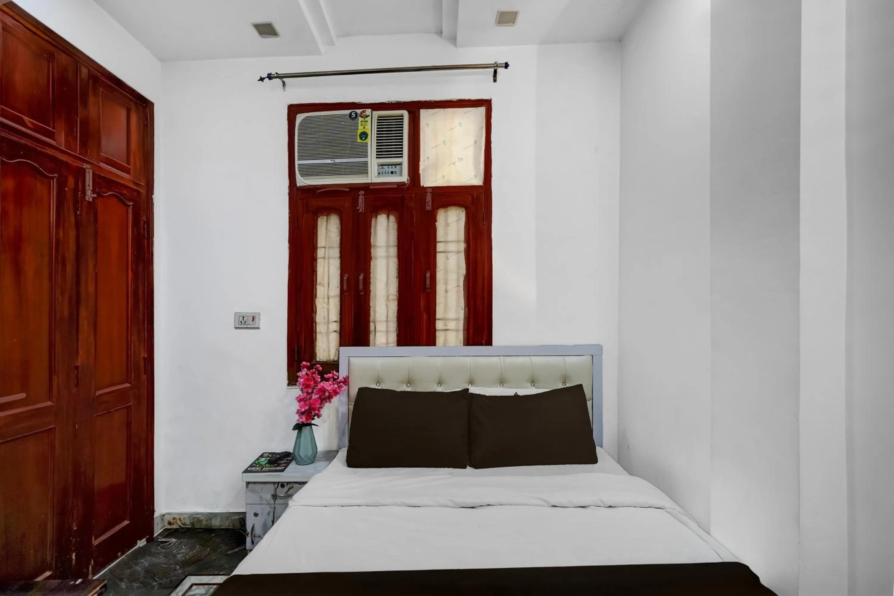 Bedroom, Bed in Hotel O Iskcon Temple Rohini Formerly Golden Key