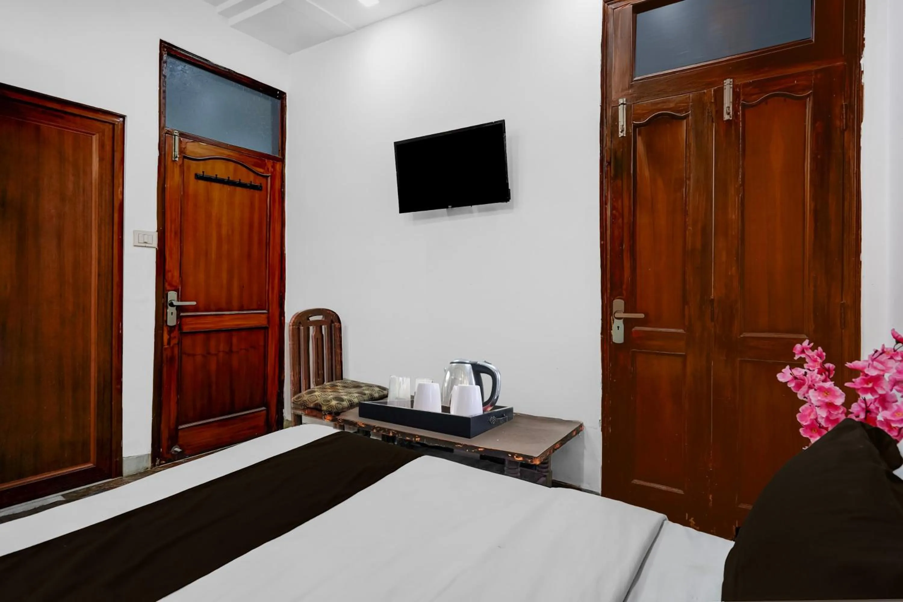 Bedroom, Bed in Hotel O Iskcon Temple Rohini Formerly Golden Key