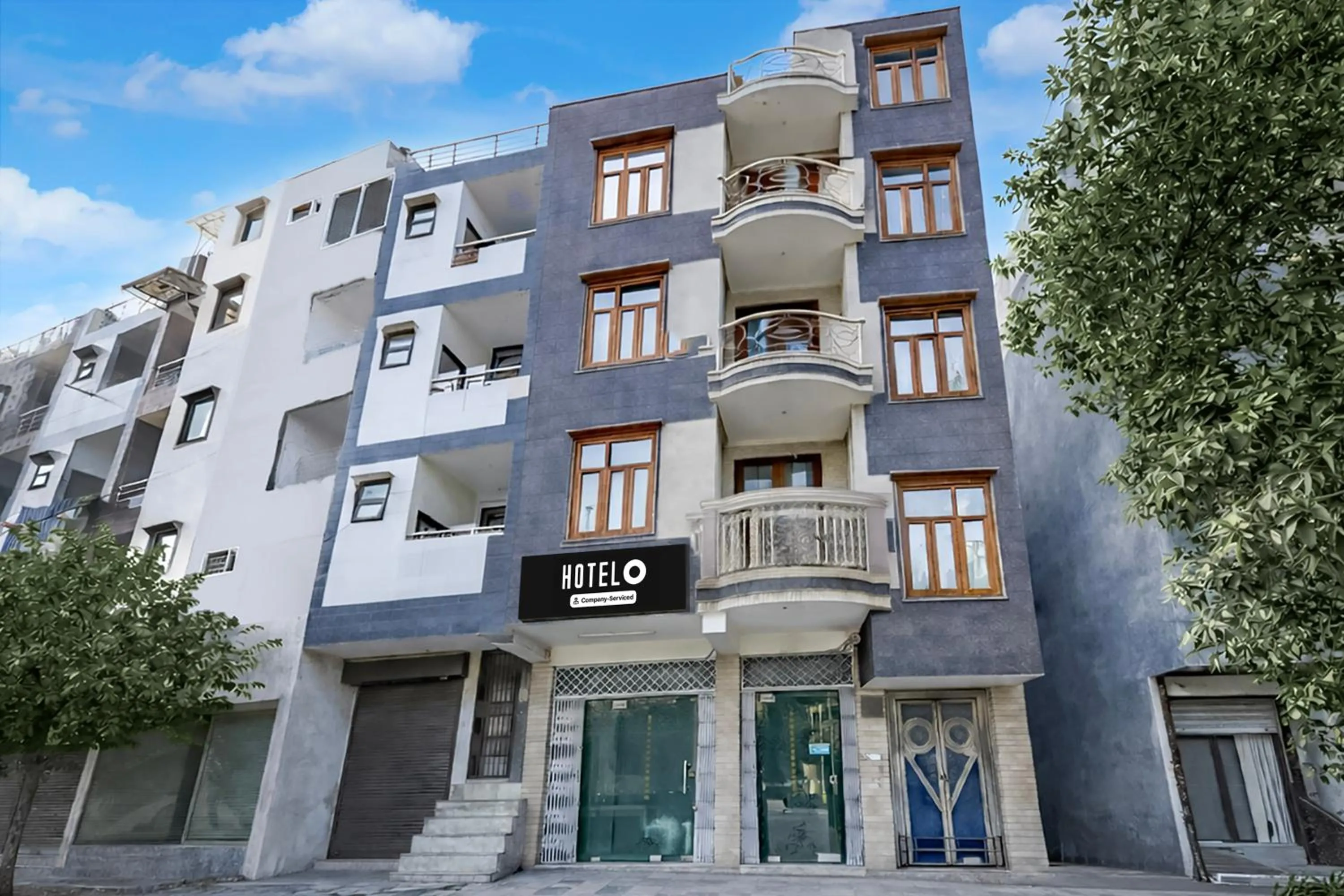 Facade/entrance in Hotel O Iskcon Temple Rohini Formerly Golden Key