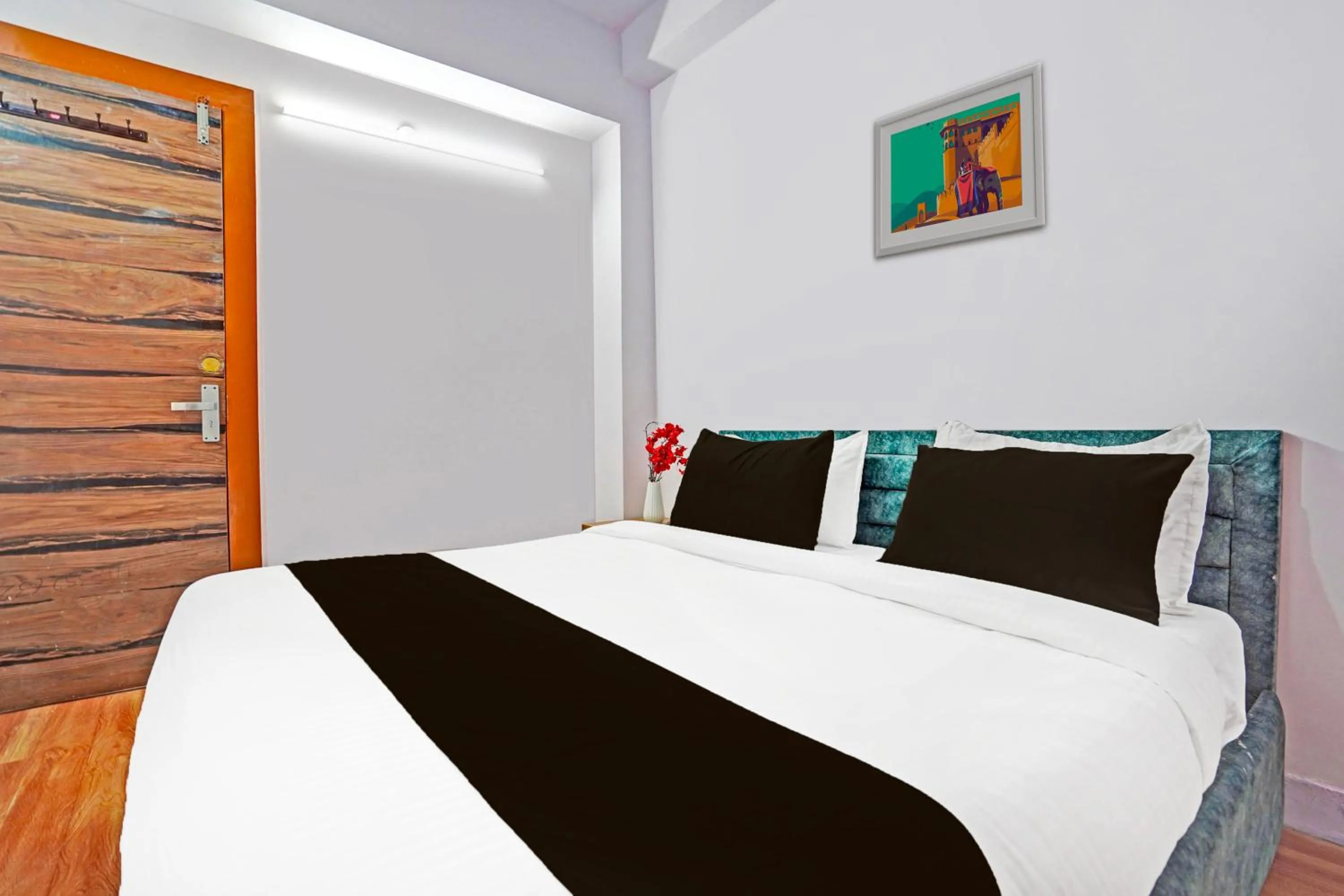 Facade/entrance in Super Hotel O Pacific Stay