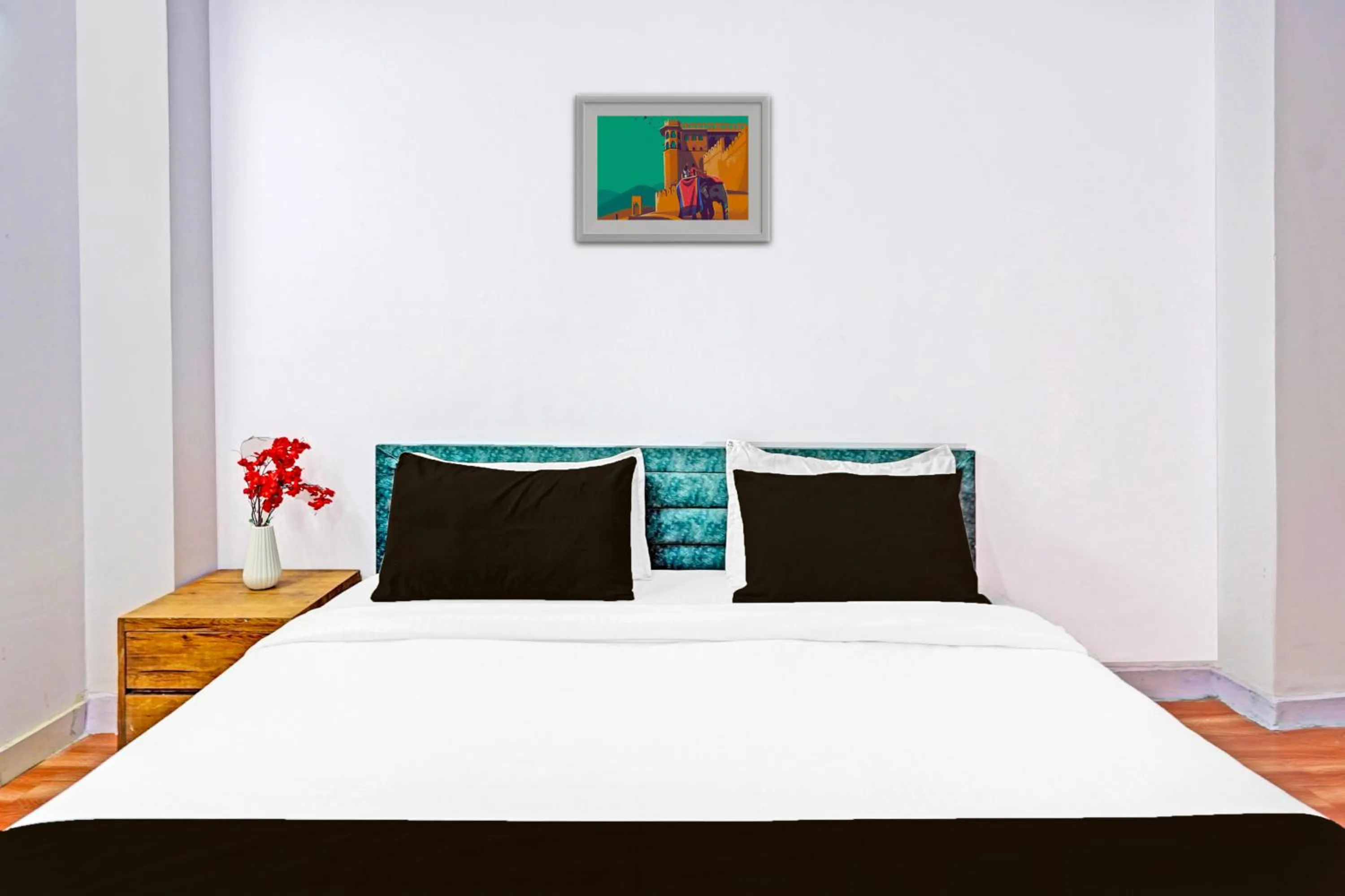 Bedroom in Super Hotel O Pacific Stay