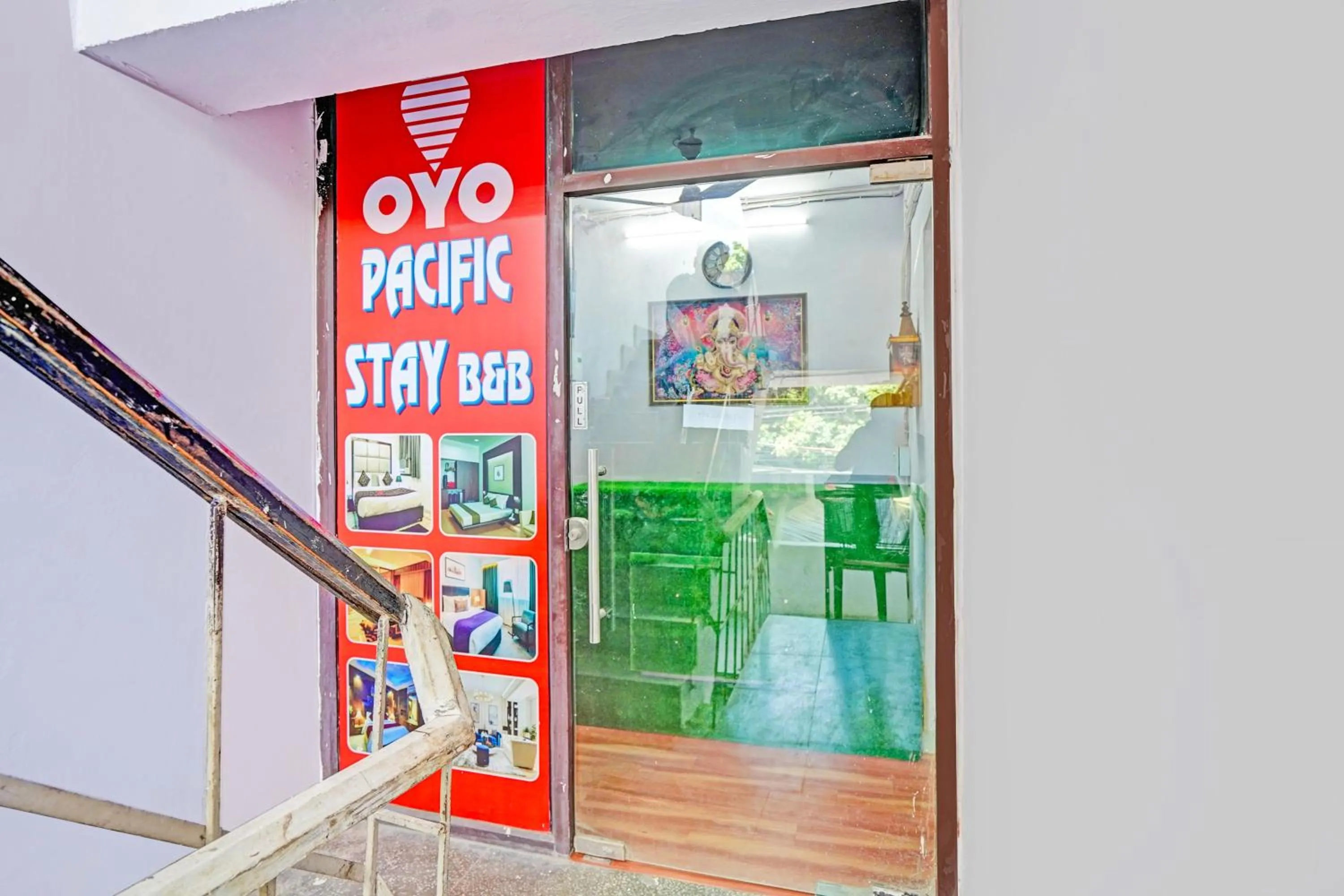 Facade/entrance in Super Hotel O Pacific Stay