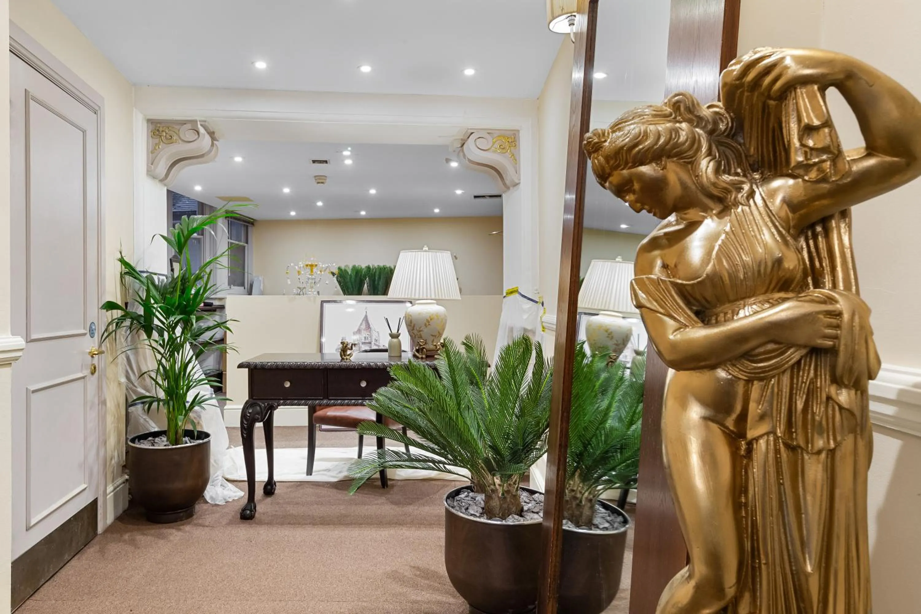 Lobby or reception in Harte & Garter