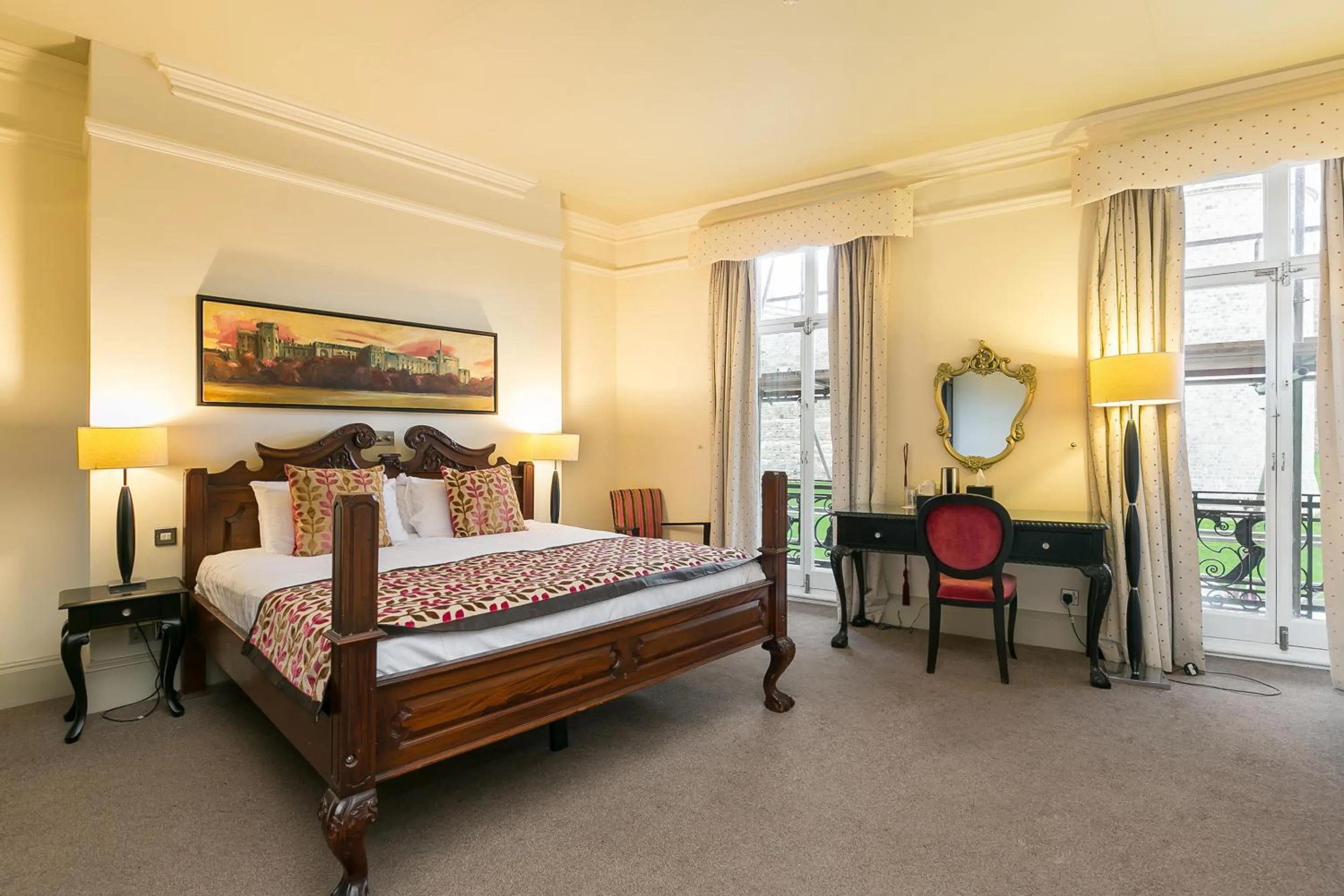 Bedroom, Bed in Harte & Garter