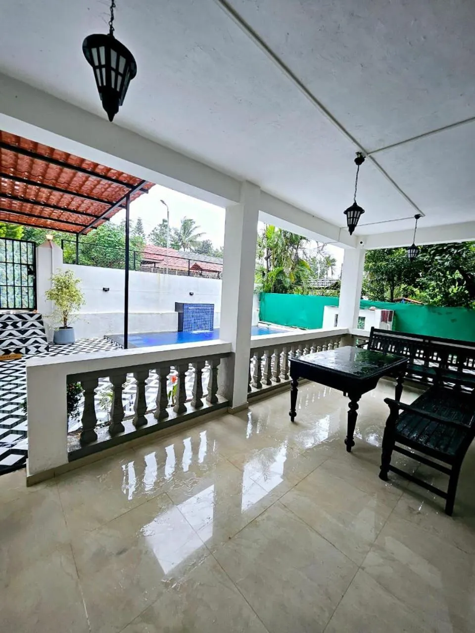 Swimming pool in Don's Villa - Lonavala