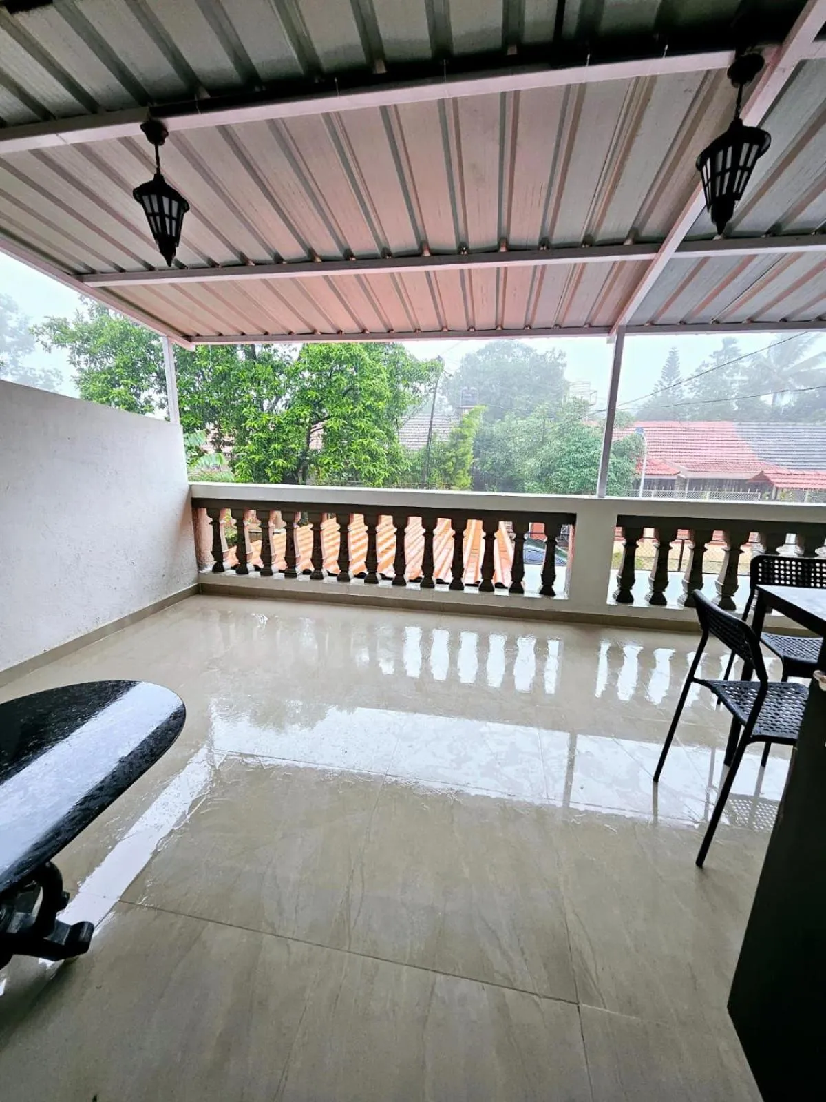 Restaurant/places to eat in Don's Villa - Lonavala