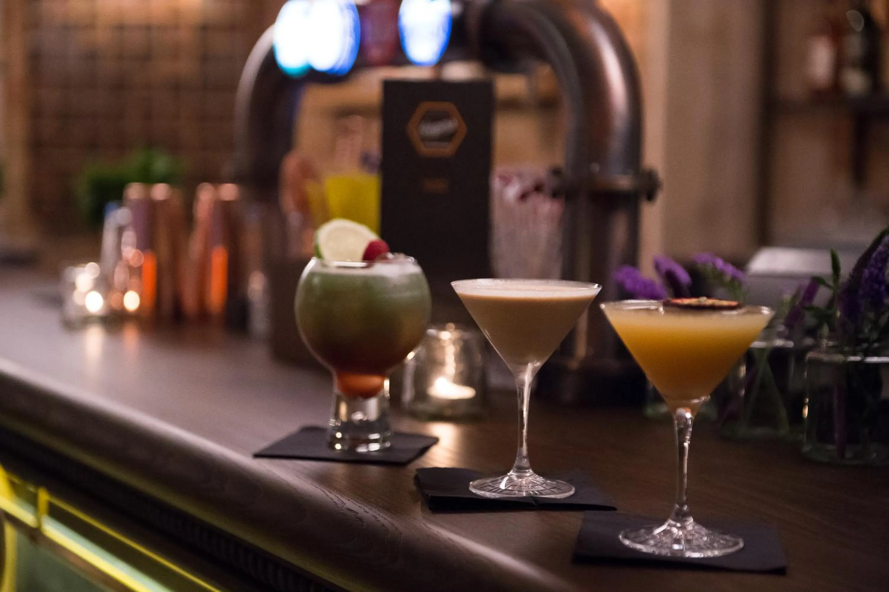 Food and drinks in Mercure Oxford Eastgate Hotel