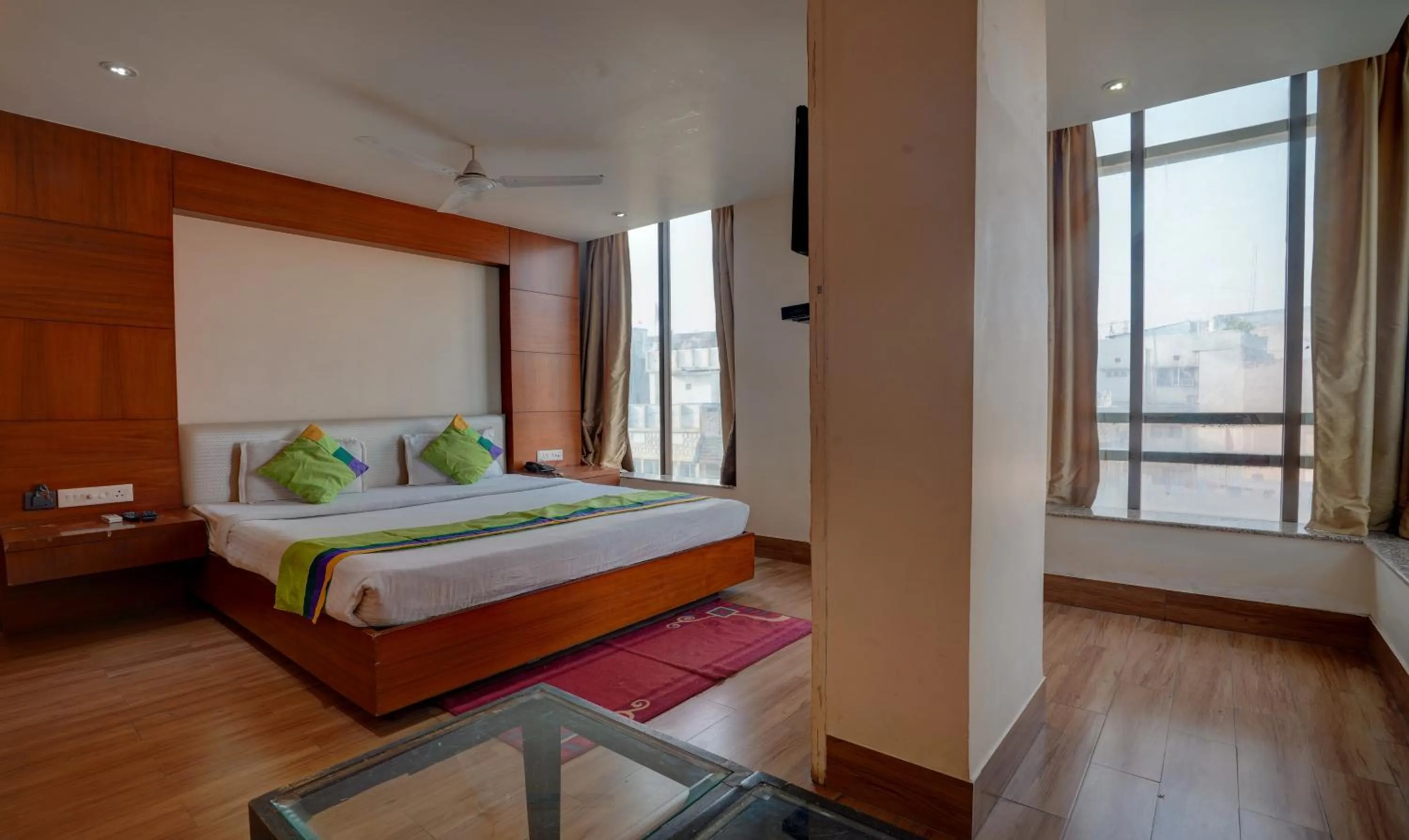 Bedroom, Bed in Treebo B&B