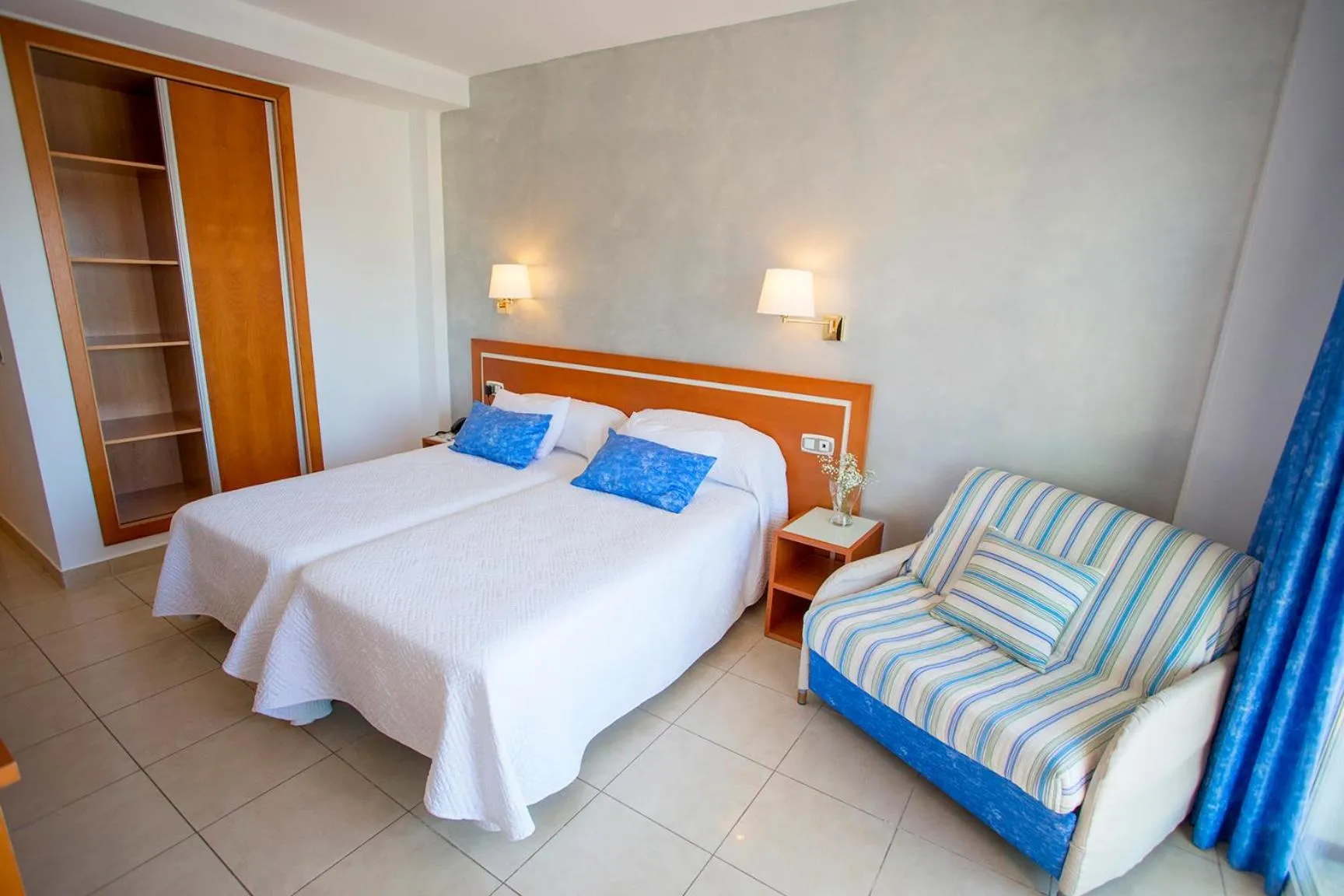 Photo of the whole room, Bed in Hotel Don Pablo