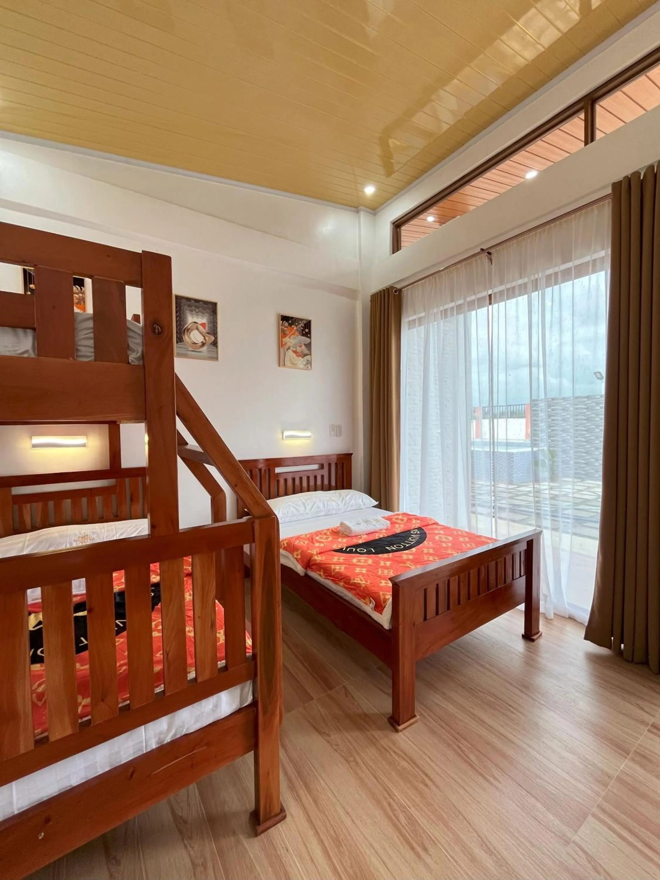 Bed in Villa Mercedes Private Resort