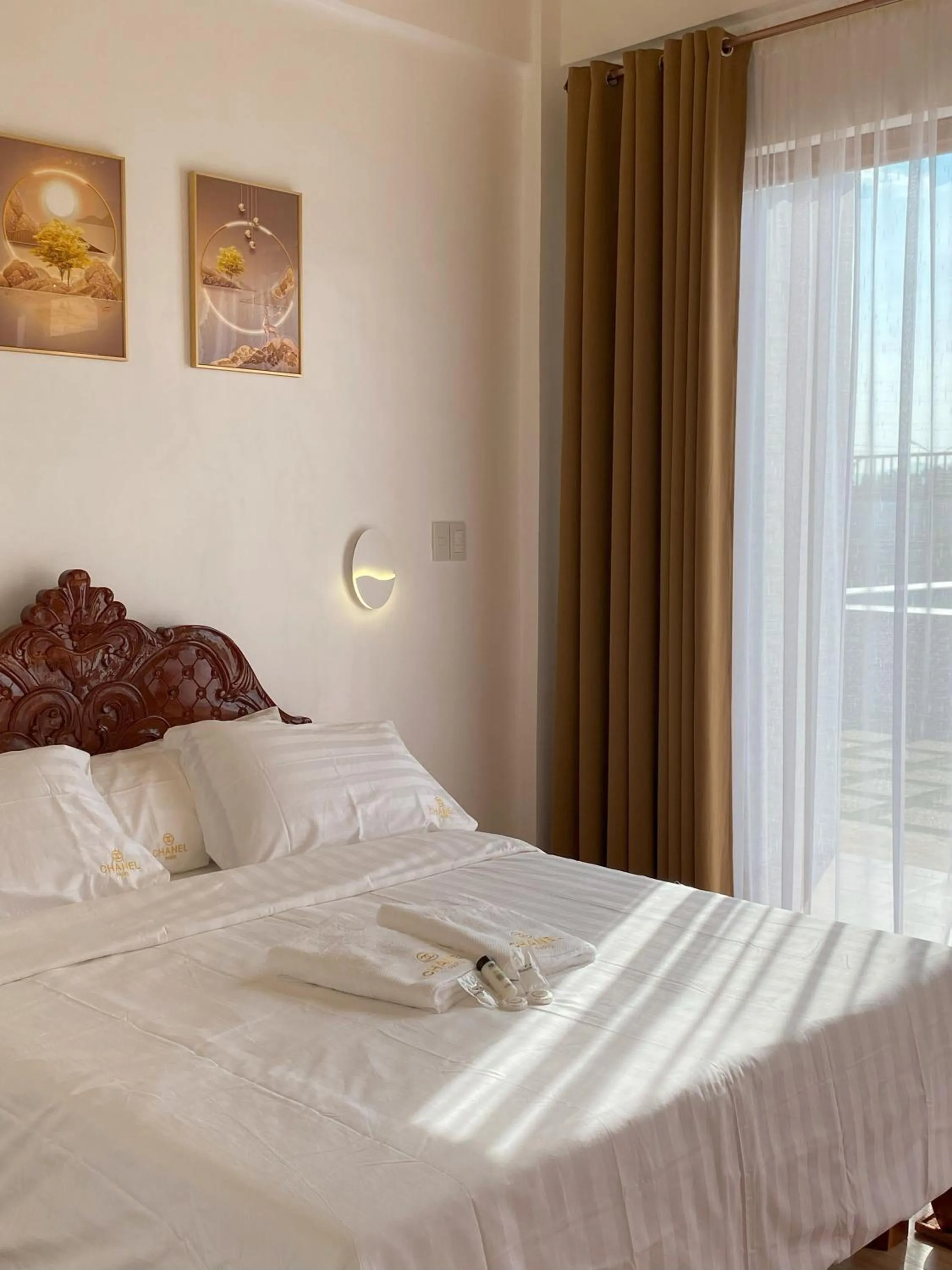 Bed in Villa Mercedes Private Resort