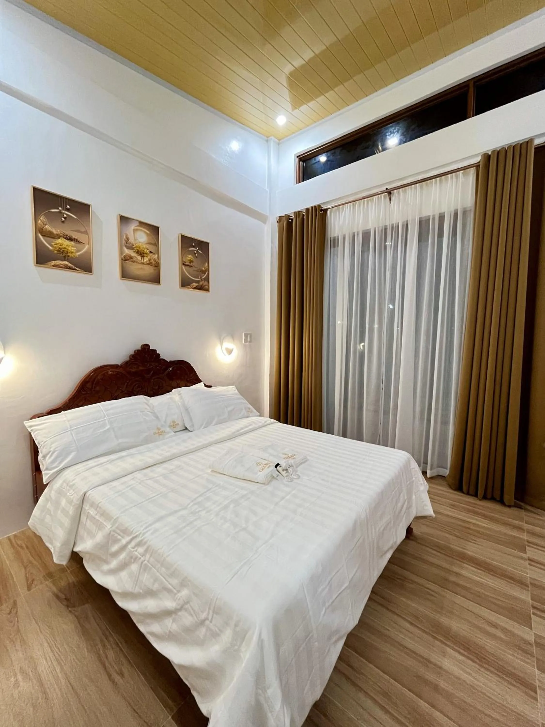 Bed in Villa Mercedes Private Resort