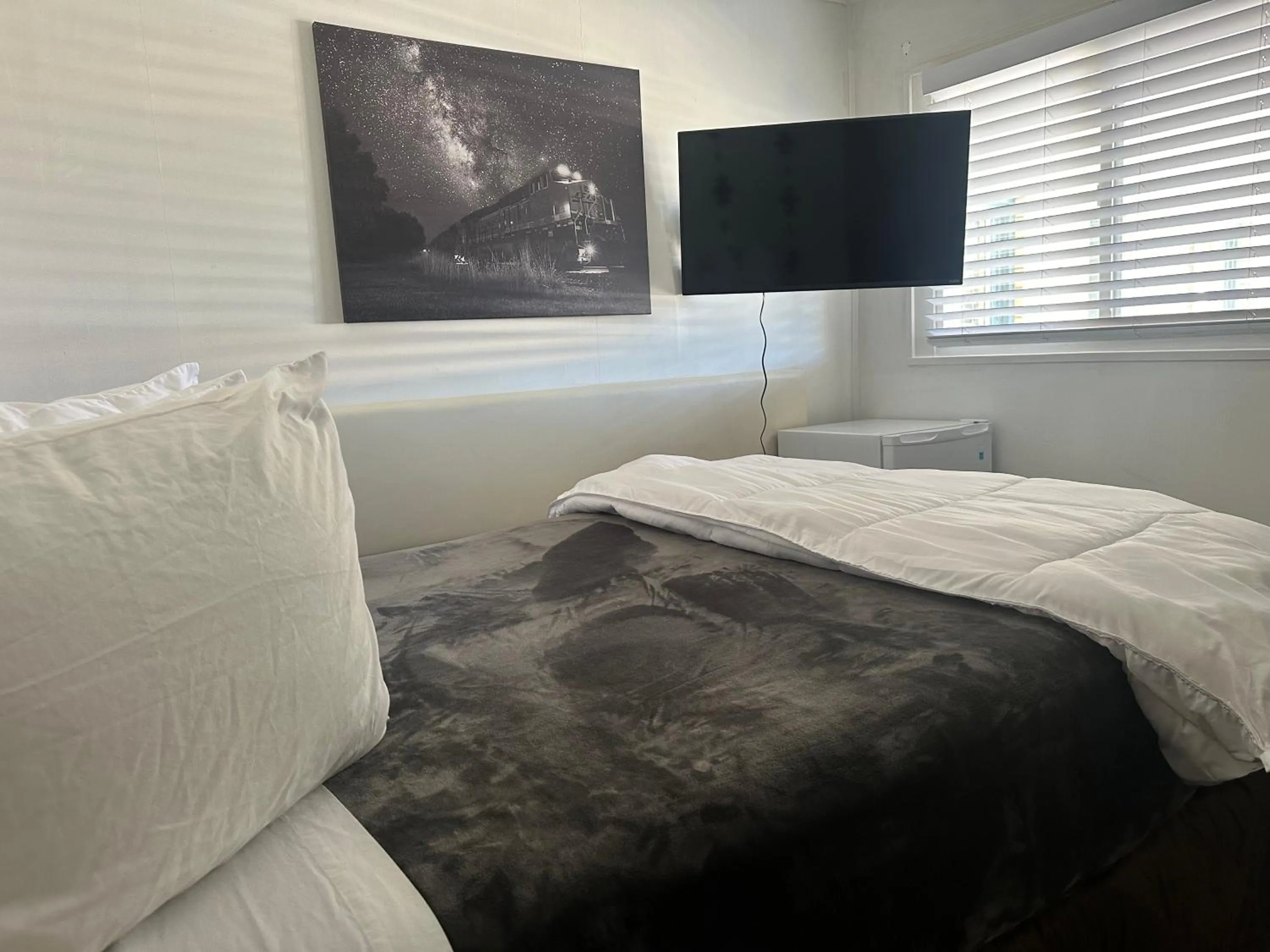 TV and multimedia, Bed in Grand Central Motel