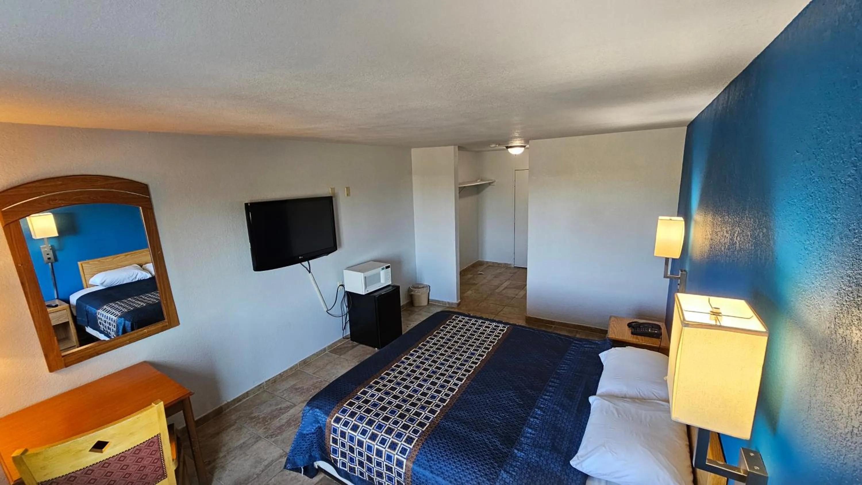 Bed in MetroParc 'nSuites