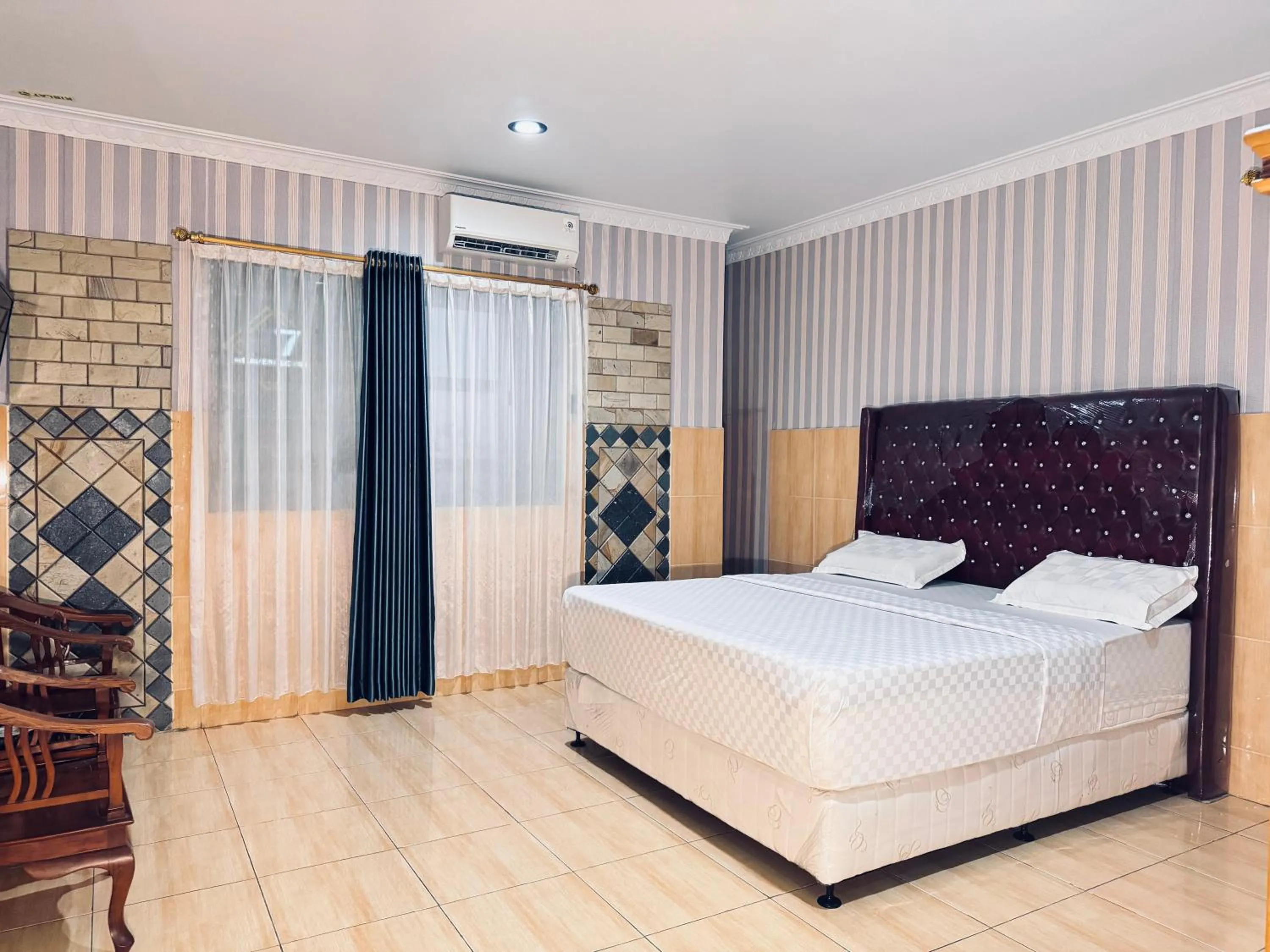 Bedroom, Bed in Hotel Grand Bandara