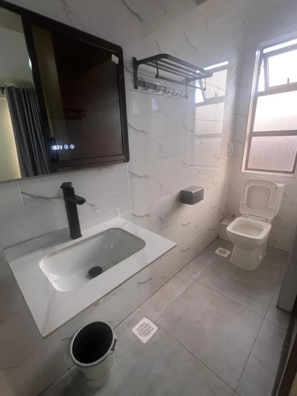 Bathroom in Canopy View Hotel