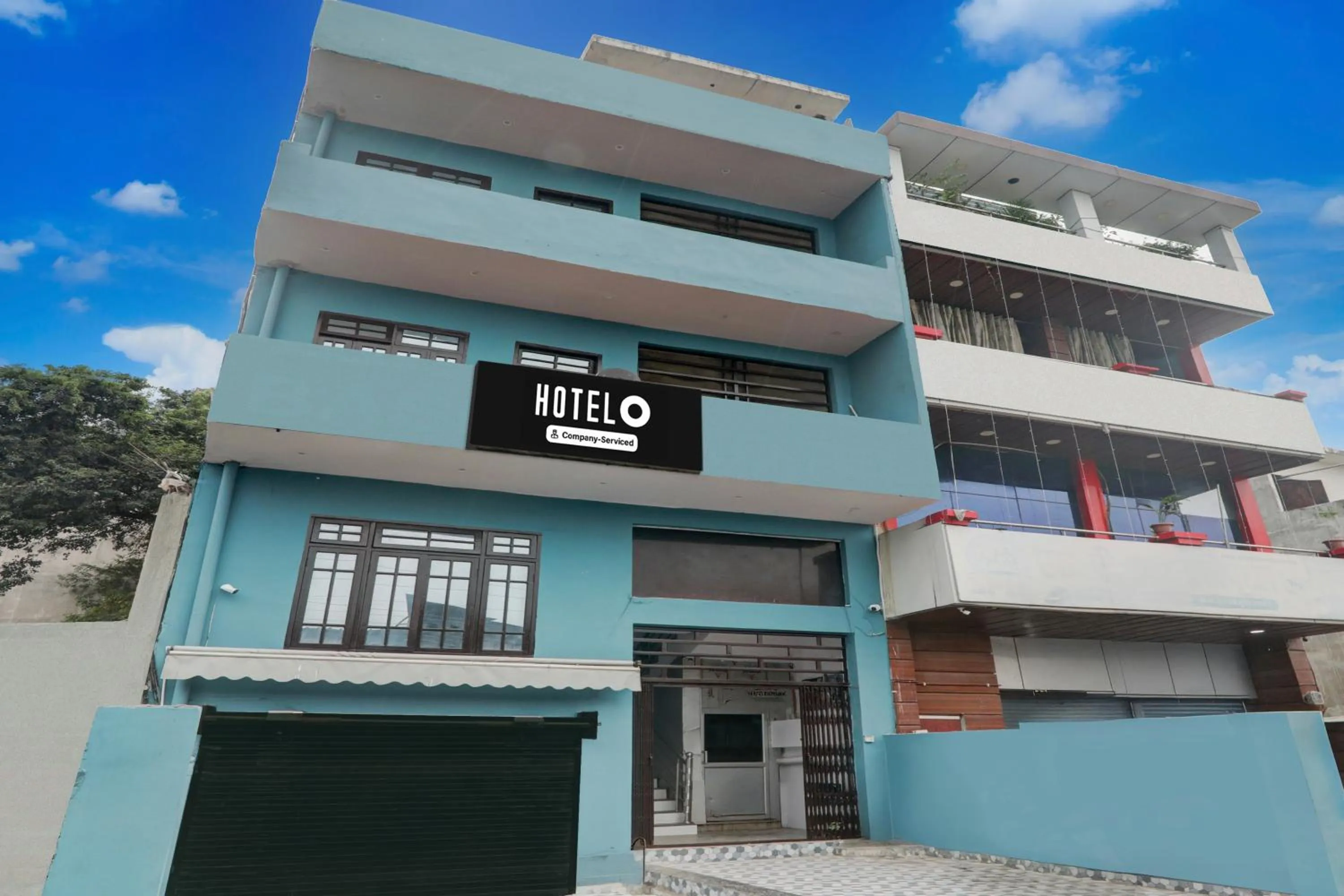 Facade/entrance in Super Hotel O Shri Buddheshwar Temple Lucknow