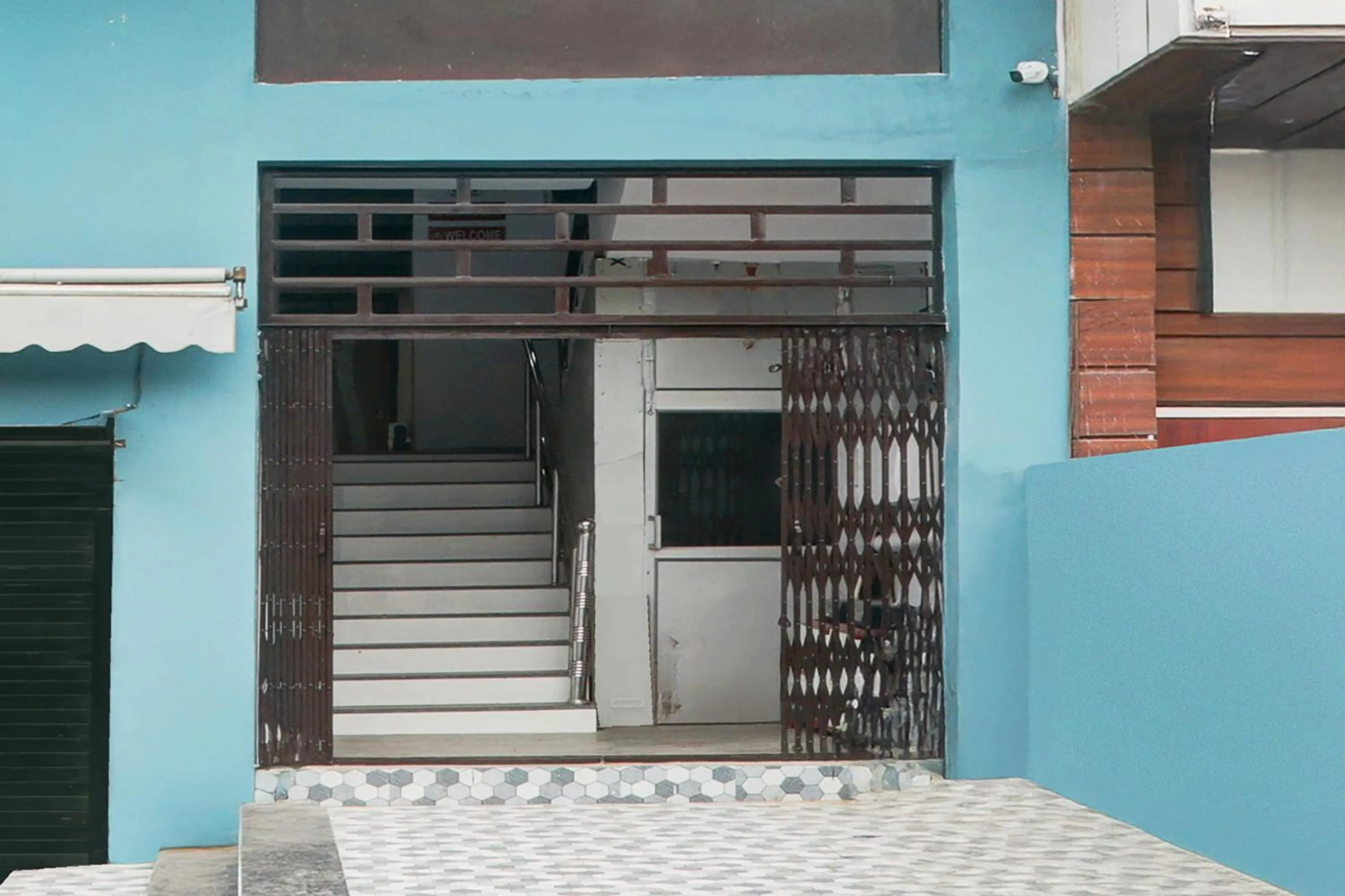 Facade/entrance in Super Hotel O Shri Buddheshwar Temple Lucknow