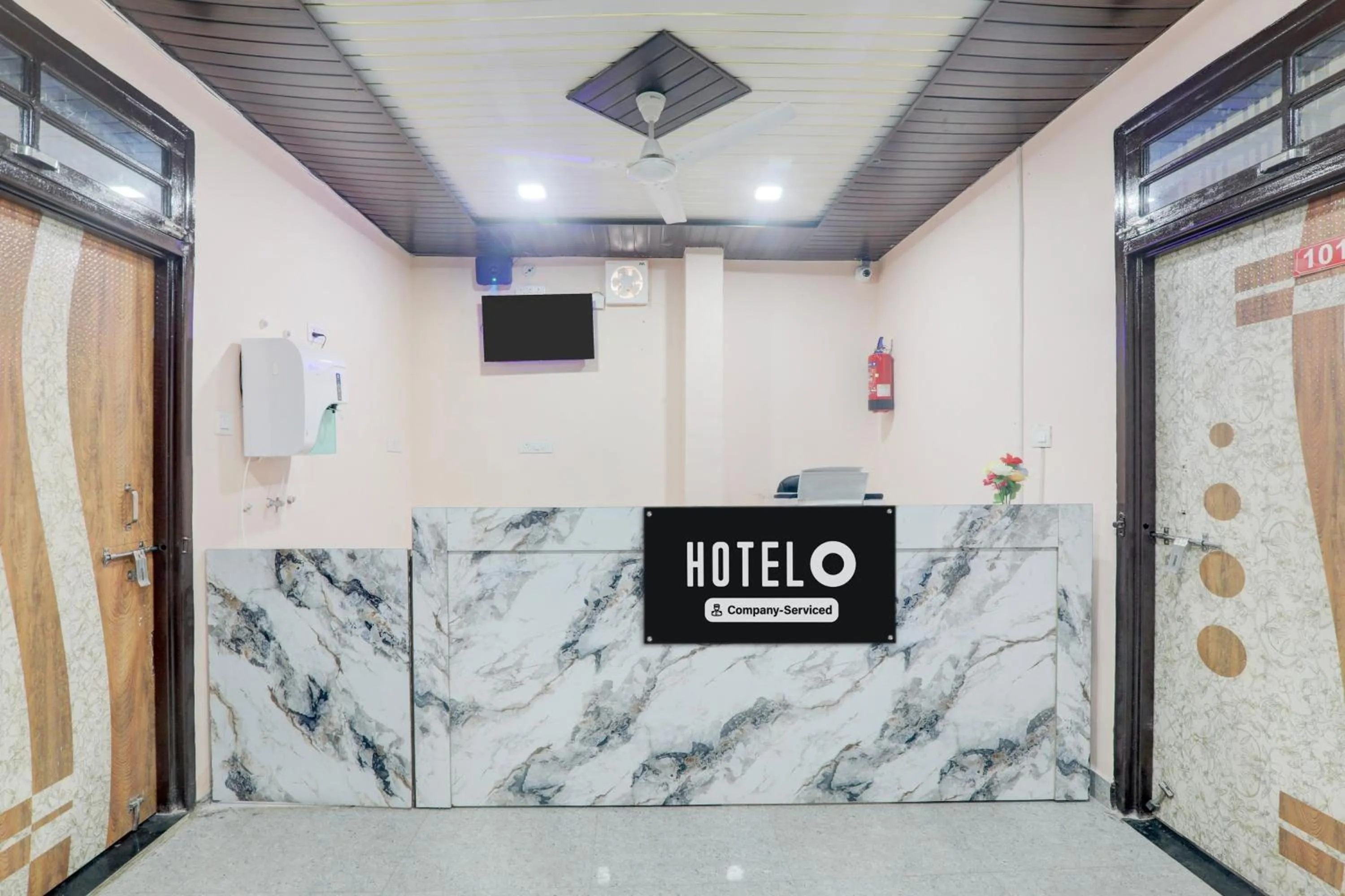 Lobby or reception in Super Hotel O Shri Buddheshwar Temple Lucknow