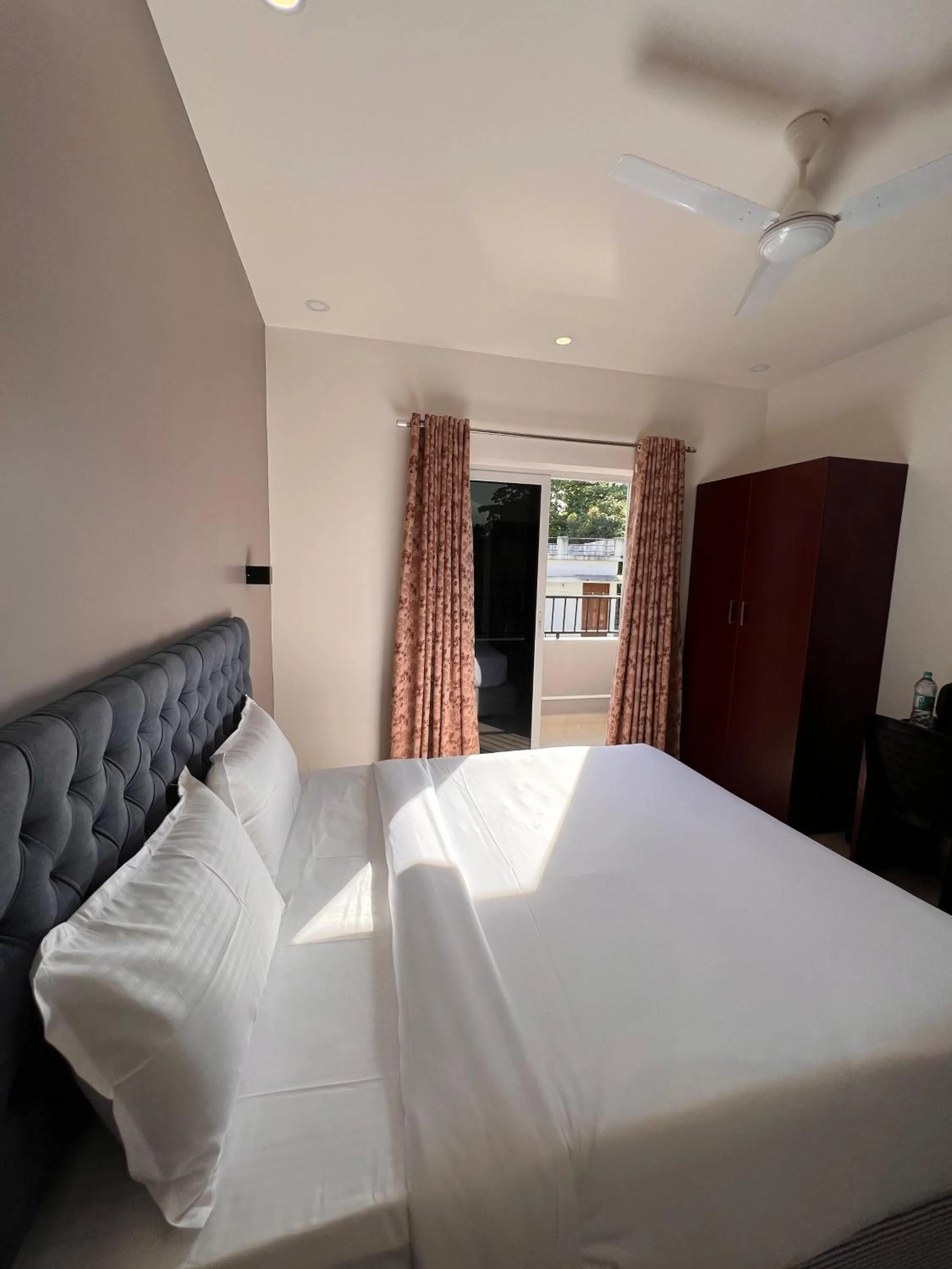 Balcony/Terrace, Bed in The Lotaz Hotel