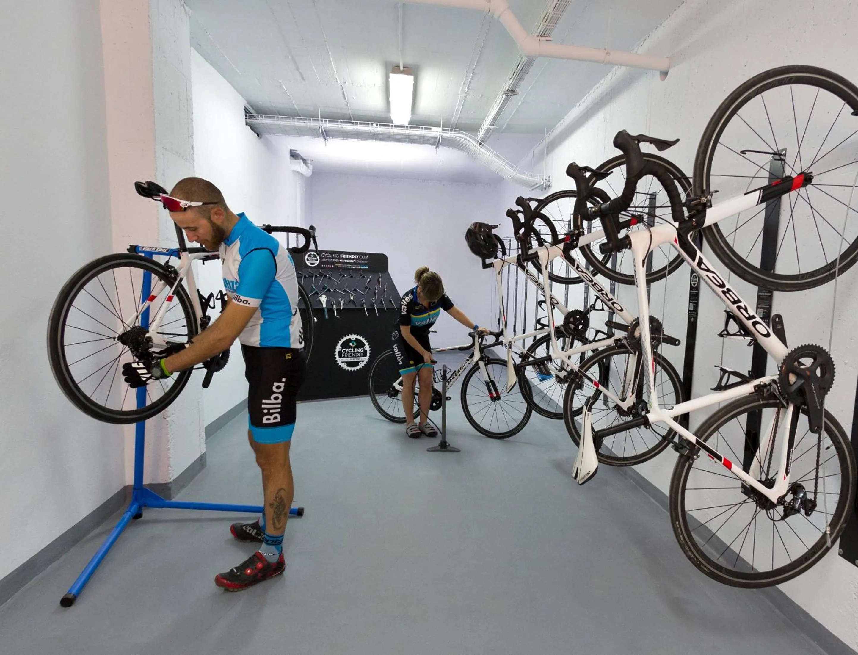 Cycling in Hotel Puente Real