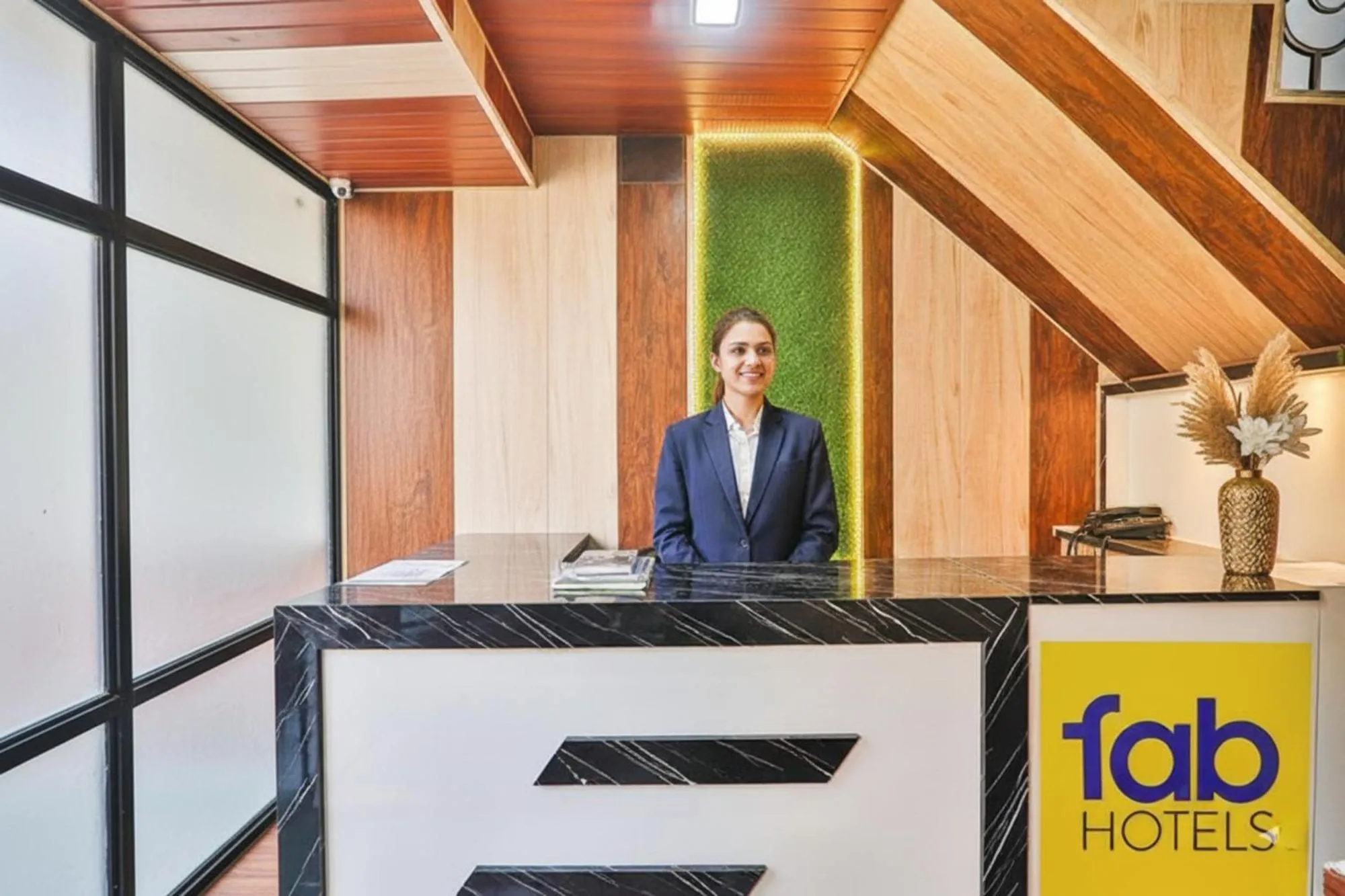 Lobby or reception in FabHotel Uma Yugul