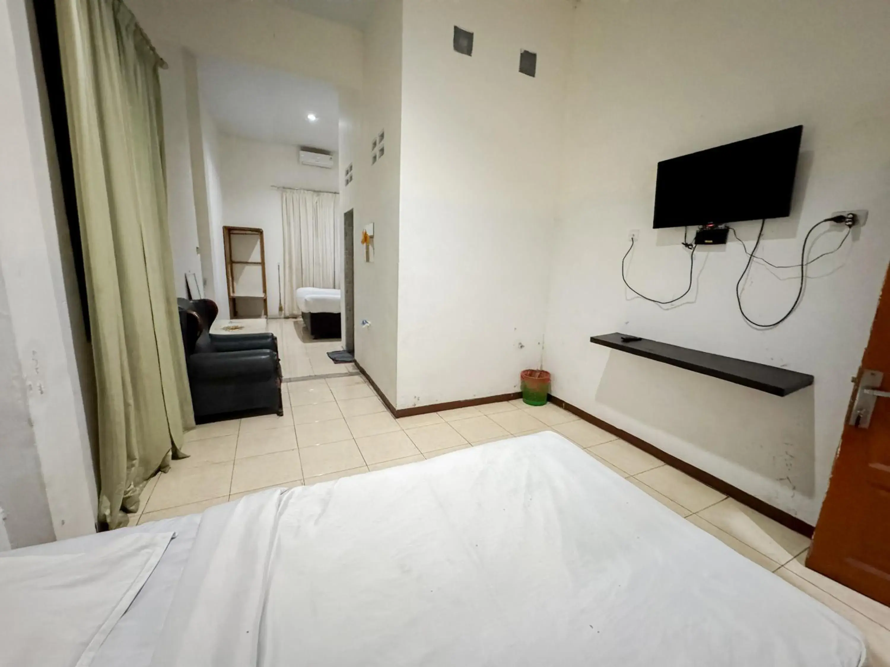 Family Room in Pondok Wisata Istana XI Family Room in Pondok Wisata Istana XI